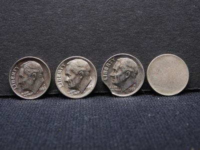 (4) Error Roosevelt Dimes 1984, 1985-D, 1988, blank Planchet. (4) Error Roosevelt Dimes 1984 