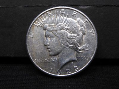 1923-S Peace Dollar Condition: You will receive a Tracking Number from STAMPS.COM once we print 