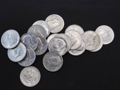 19 1971-D Kennedy Half Dollars in Coin Tube Condition YES WE SHIP ALL COINS. Pricing depends on 