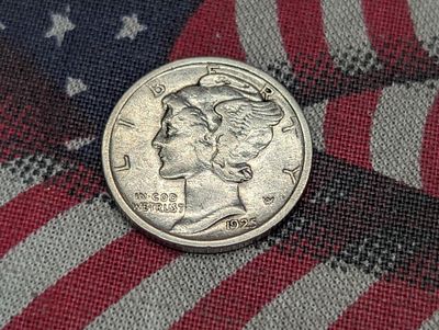 CHOICE AU - 1925-S Mercury Silver Dime Condition PLEASE NOTE Some coins may have a grade on the 