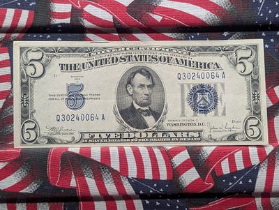 1934 C Series $5.00 Silver Certificate - VF/XF Condition IMPORTANT NOTICE REGARDING COIN GRADES 