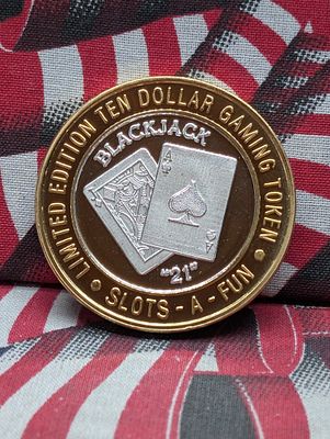 Limited Edition .999 FINE SILVER CENTER Slots-A-Fun Casino Las Vegas, Nevada $10 Gaming Token. Li 