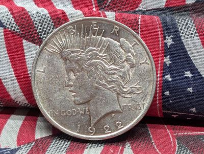 US 1922 Peace Dollar, Silver, KM-150 Condition PLEASE NOTE Some coins may have a grade on the 