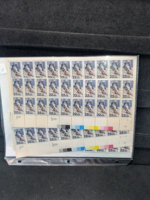 Lot of 160 (2 Sheets of 50 and 3 Sheets of 20) 22 Cent - Skiing in the Winter 