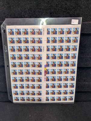 Lot of 184 (3 Sheets of 50, 1 Strip of 20 & 1 Strip of 14) 22 Cent - Christmas. Lot of 184 (3 