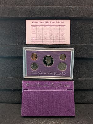 1992-S US Mint Proof Set In OGP w/COA Condition PLEASE NOTE Some coins may have a grade on the 