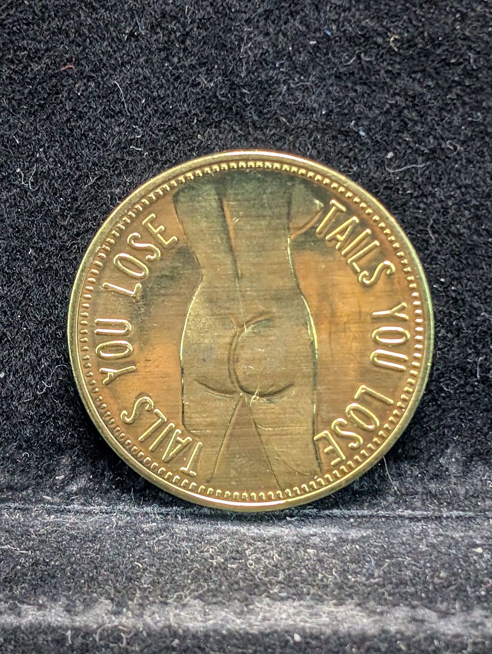 Girly Token, Heads I Win-Tails You Lose
Condition 
PLEASE NOTE Some coins may have a grade on 