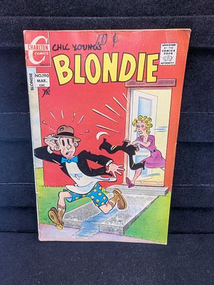 BLONDIE (1971-15C, Amazing Ads) Comic Book, 55 Years Old! Condition PLEASE NOTE Some coins may 