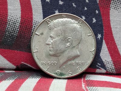 1968-D Kennedy Half Dollar, 40% Silver Condition PLEASE NOTE Some coins may have a grade on the 