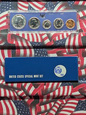 1967-P U.S. Special Mint Set In OGP - (1) 40% Silver Coin Condition PLEASE NOTE Some coins may 