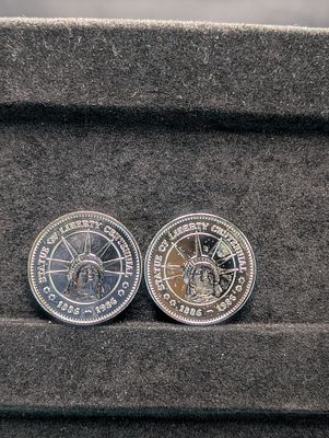 Statue of Liberty Centennial 1886-1986 "The Gift of Freedom" Medal Condition PLEASE NOTE Some 