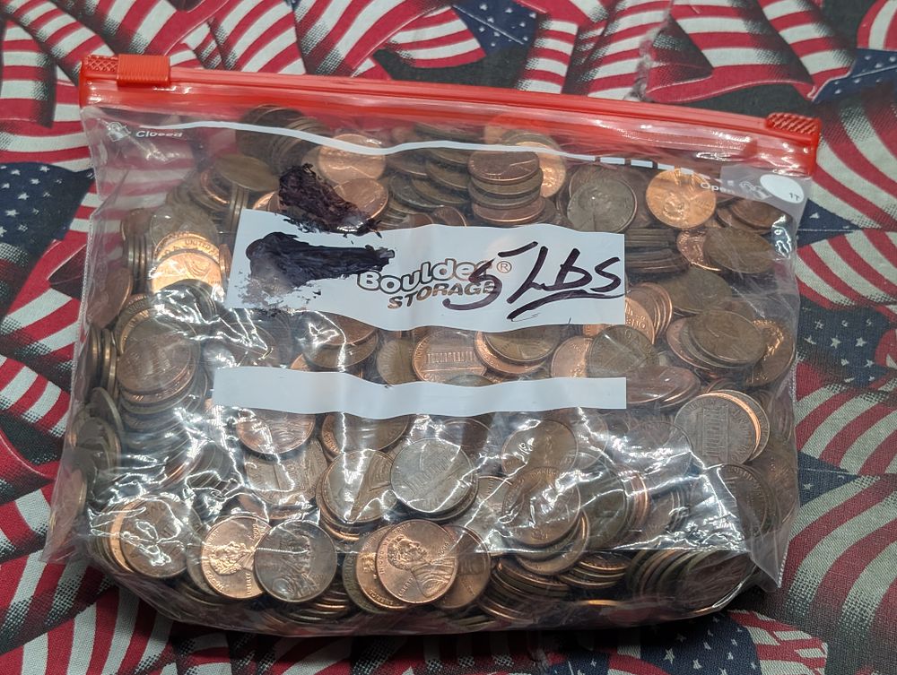 Five Pounds of Unresearched Lincoln Memorial Copper and Zinc, & Shield Cents. Five Pounds of 