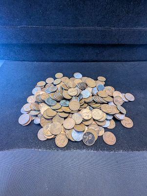 265 Wheat Cents w/ Mixed Dates Condition PLEASE NOTE Some coins may have a grade on the package 