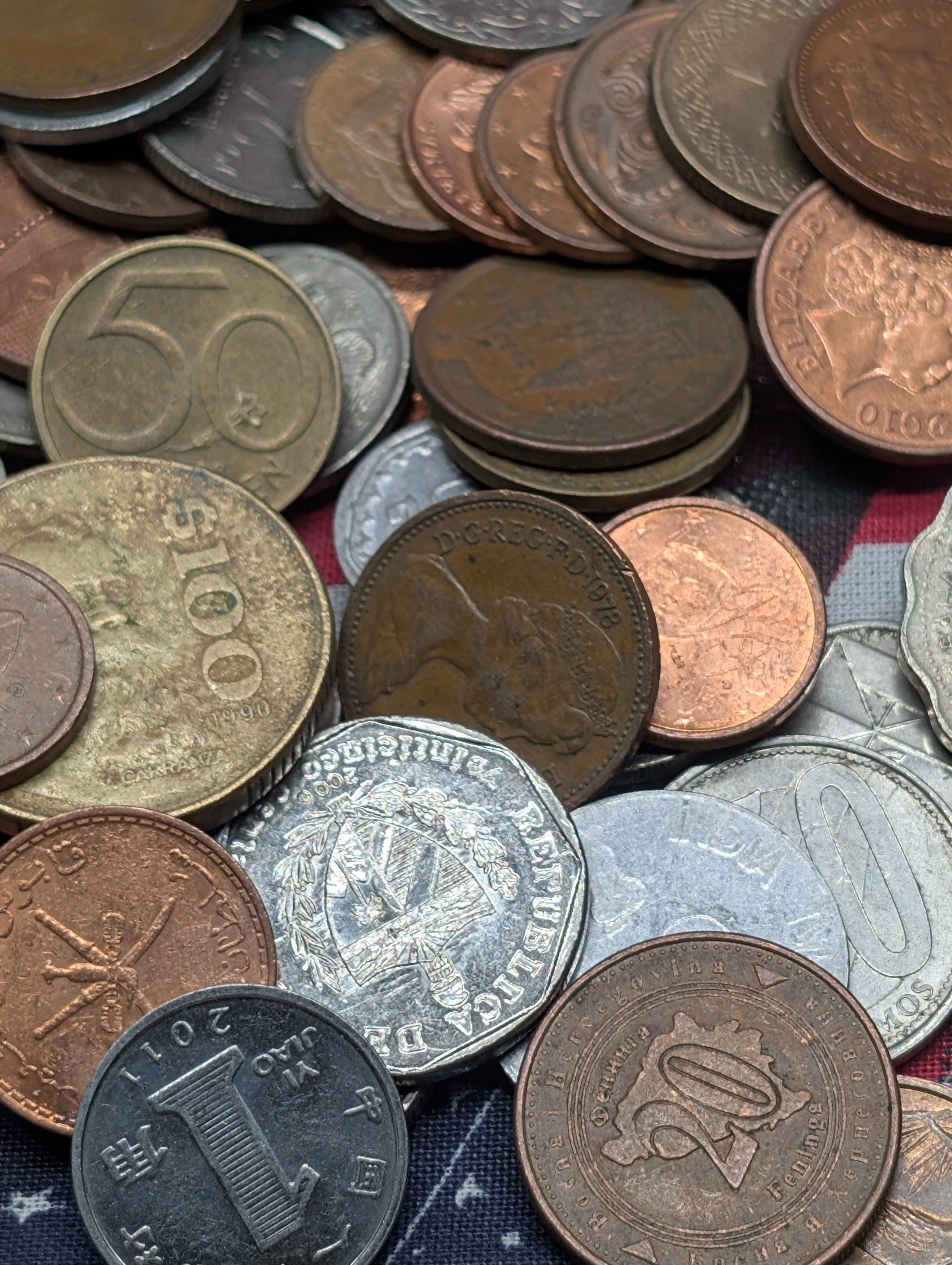 1.6 Lbs. of Various Vintage & Modern World Coins