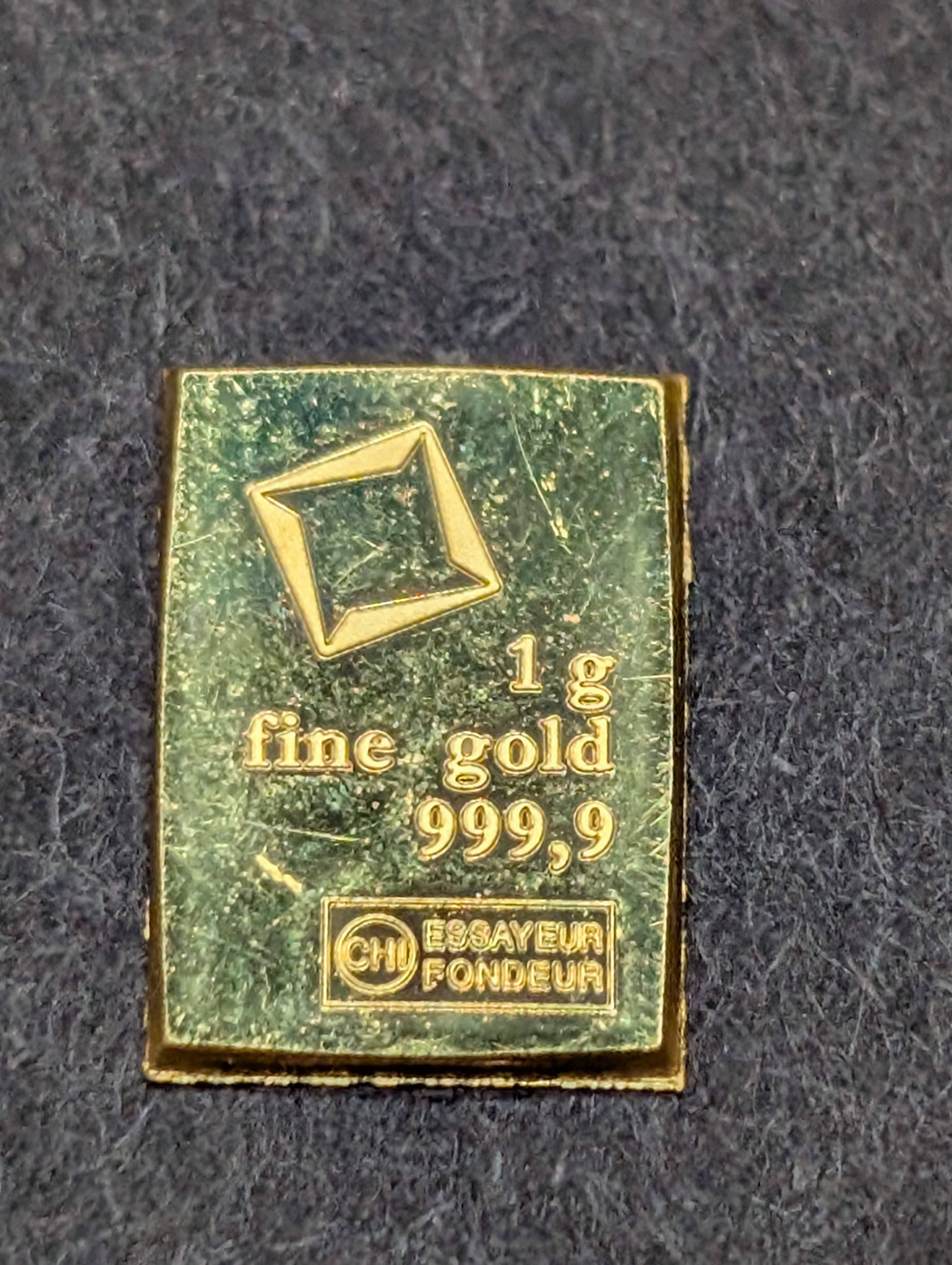 1 Gram .9999 FINE GOLD Miniature Bullion Bar, ( Penny is for Size Comparison)