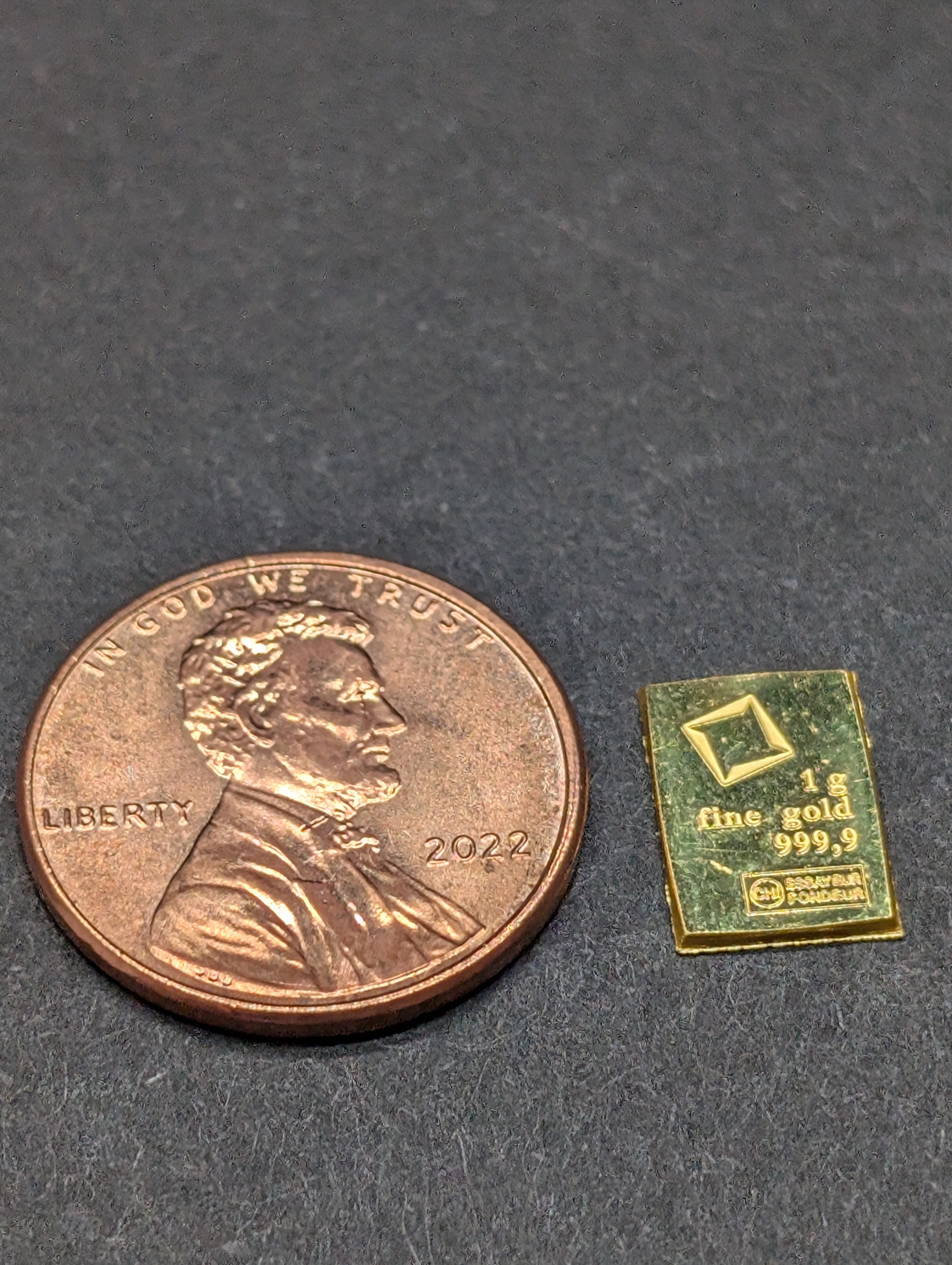 1 Gram .9999 FINE GOLD Miniature Bullion Bar, ( Penny is for Size Comparison)