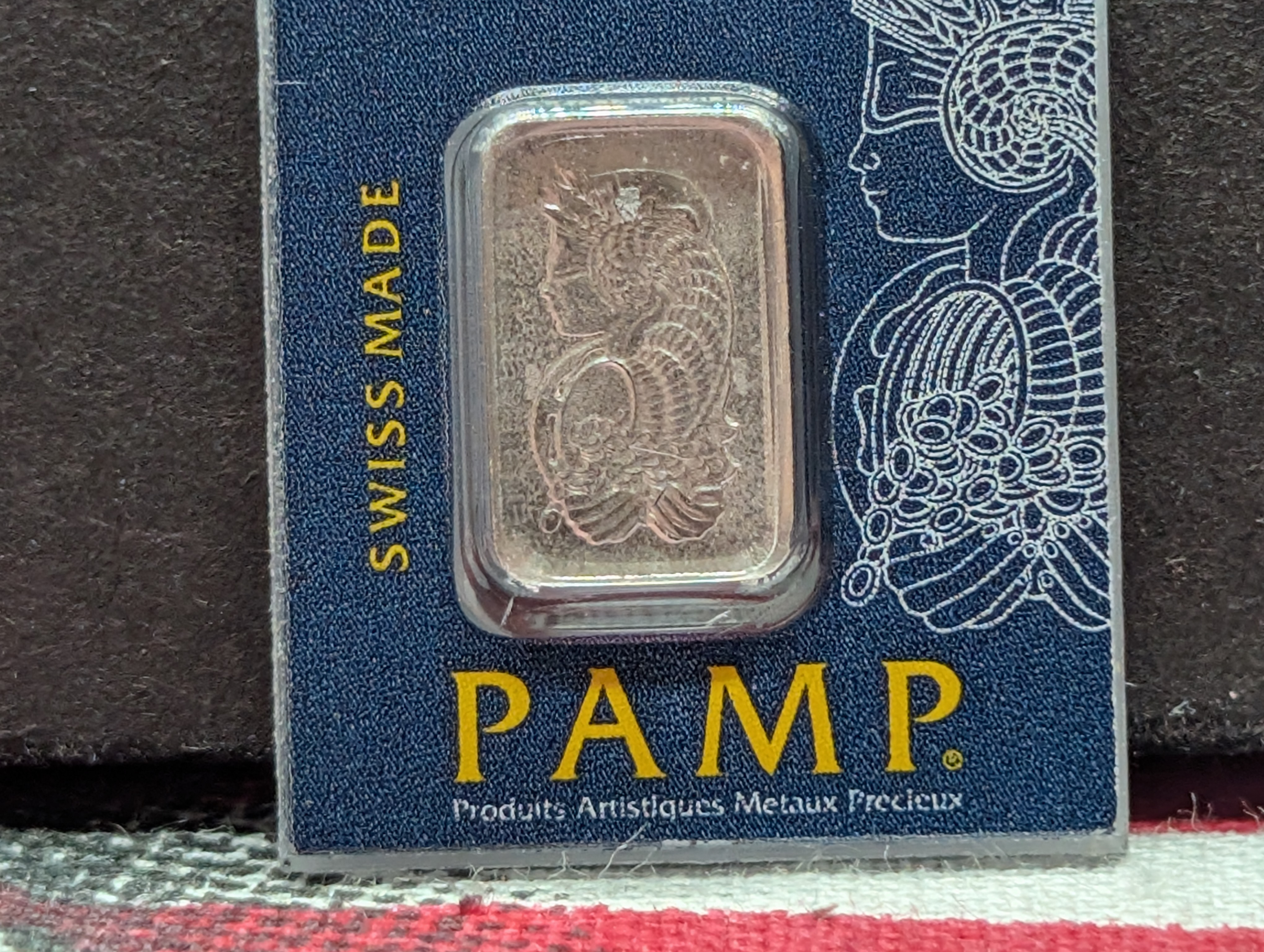 1 Gram .999 PURE PLATINUM Miniature Bullion Bar in Sealed PAMP Display w/ COA (Penny Pictured for Size Comparison)