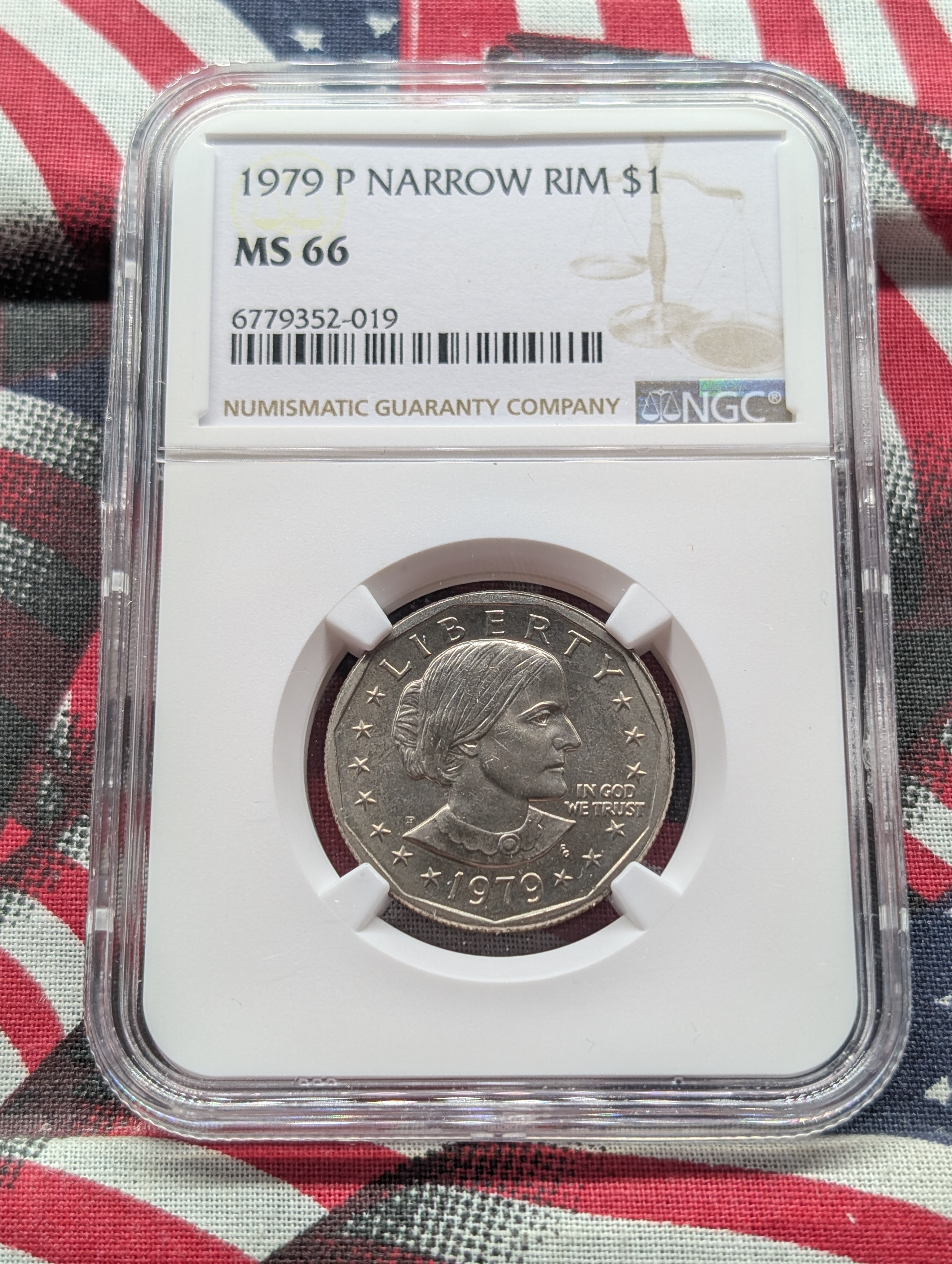 1979-P Susan B. Anthony Dollar w/ Narrow Rim - NGC MS66