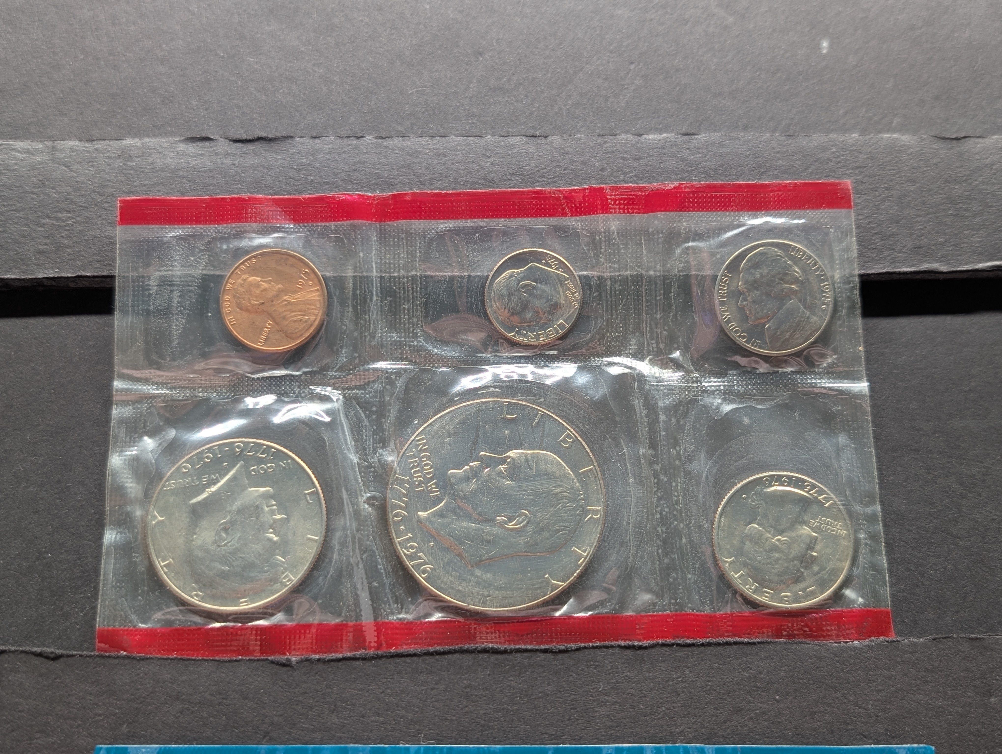 1975-P&D Unc. Mint Set, Top Row are 1976-P&D and Bottom Rows are 1975-P&D Coin Issued by U.S. Mint