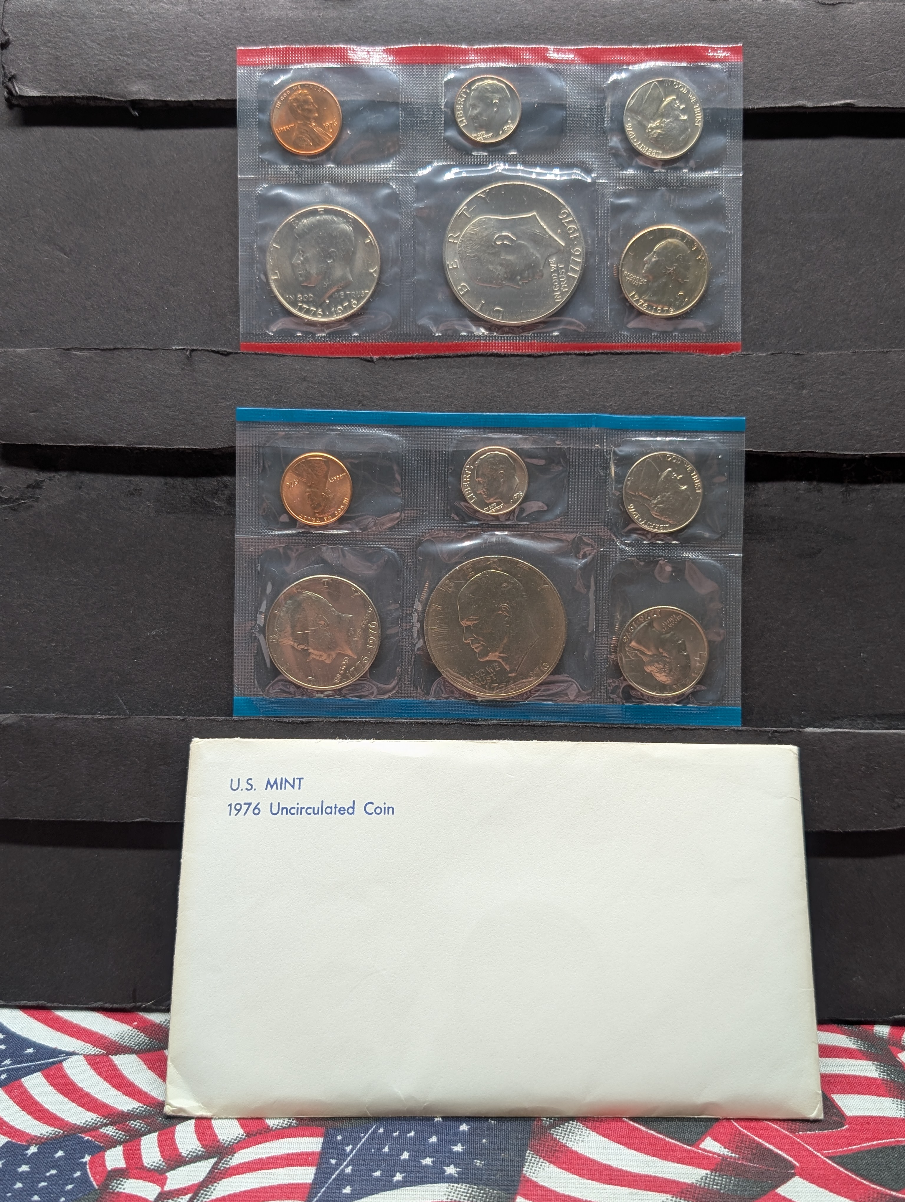 1976-P&D Unc. Mint Set with Eisenhower Dollar