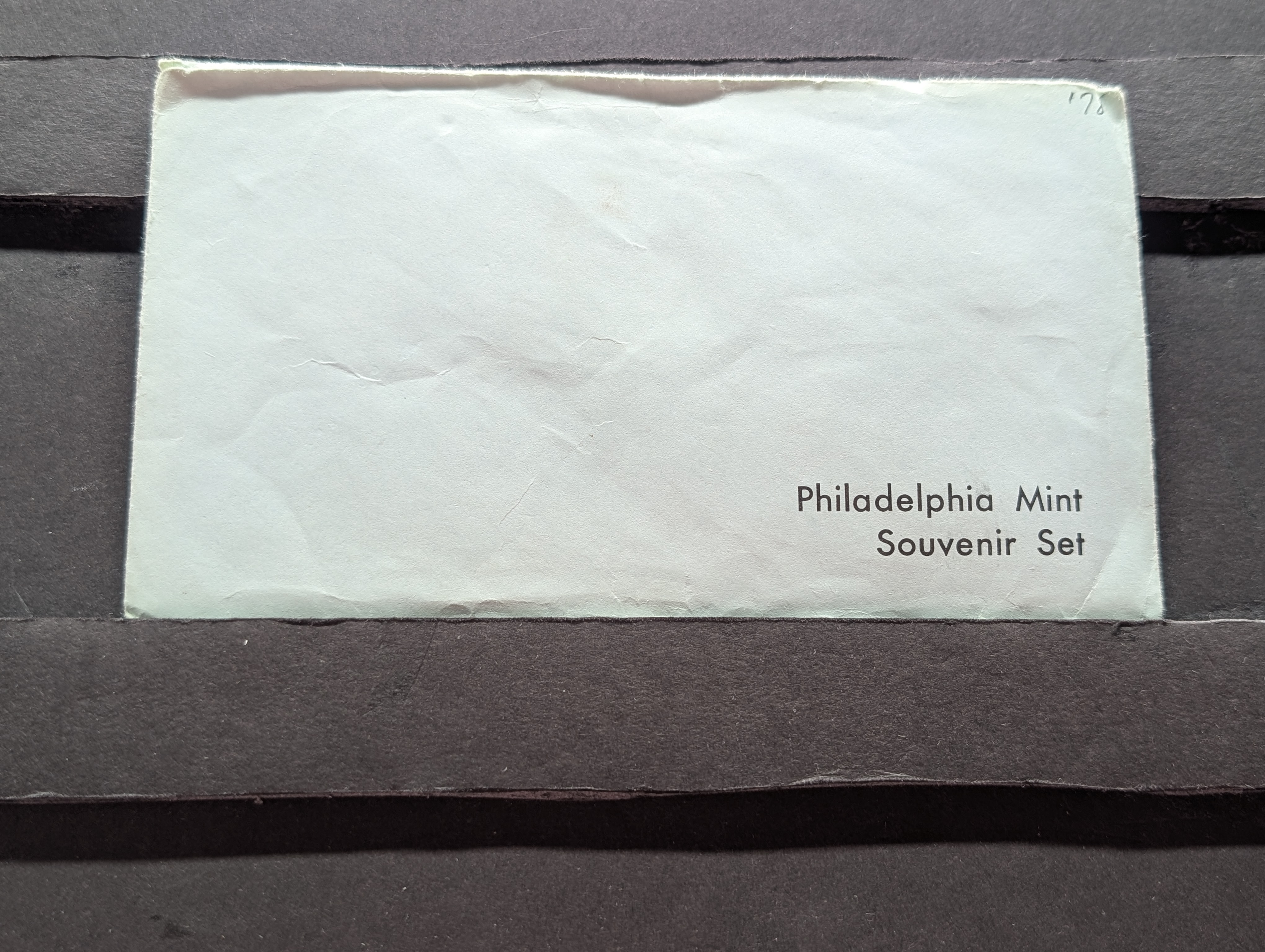 1978-P Souvenir Set, Partially Open