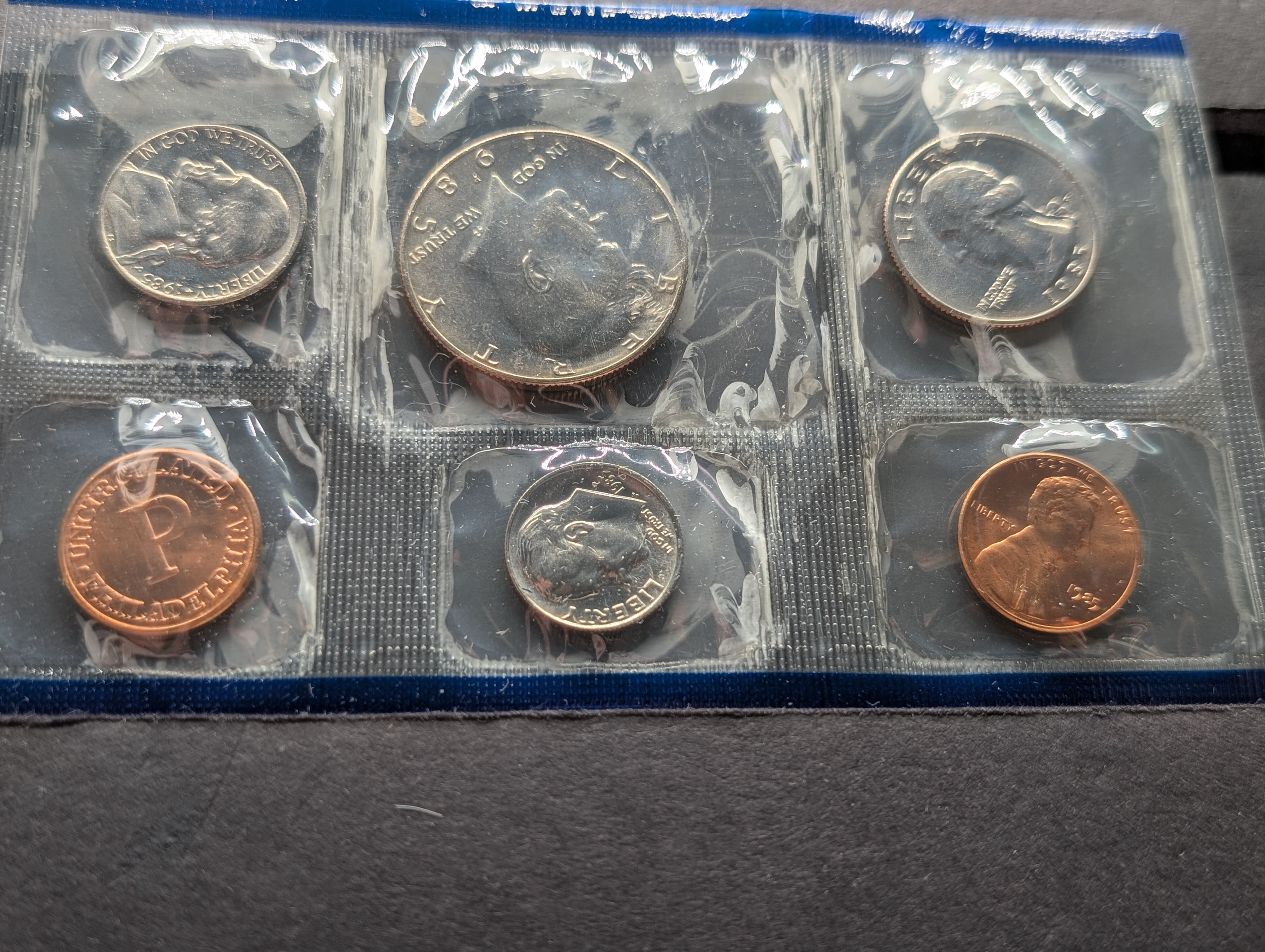 1985-P&D Unc. U.S. Mint Set in OGP w/ COA