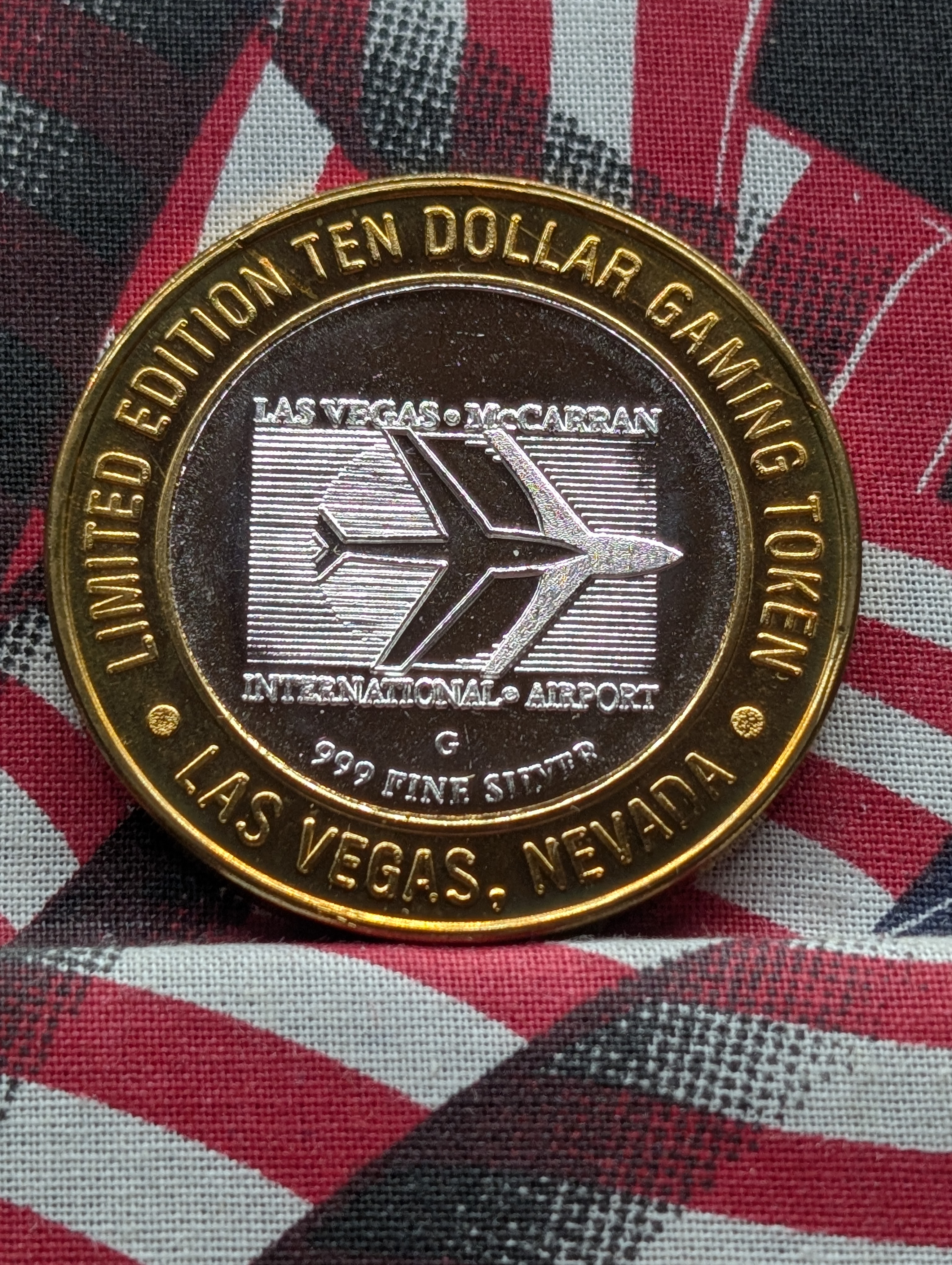 Black Jack 21, McCarran International Airport Ten Dollar Gaming Token, .999 Fine Silver Center