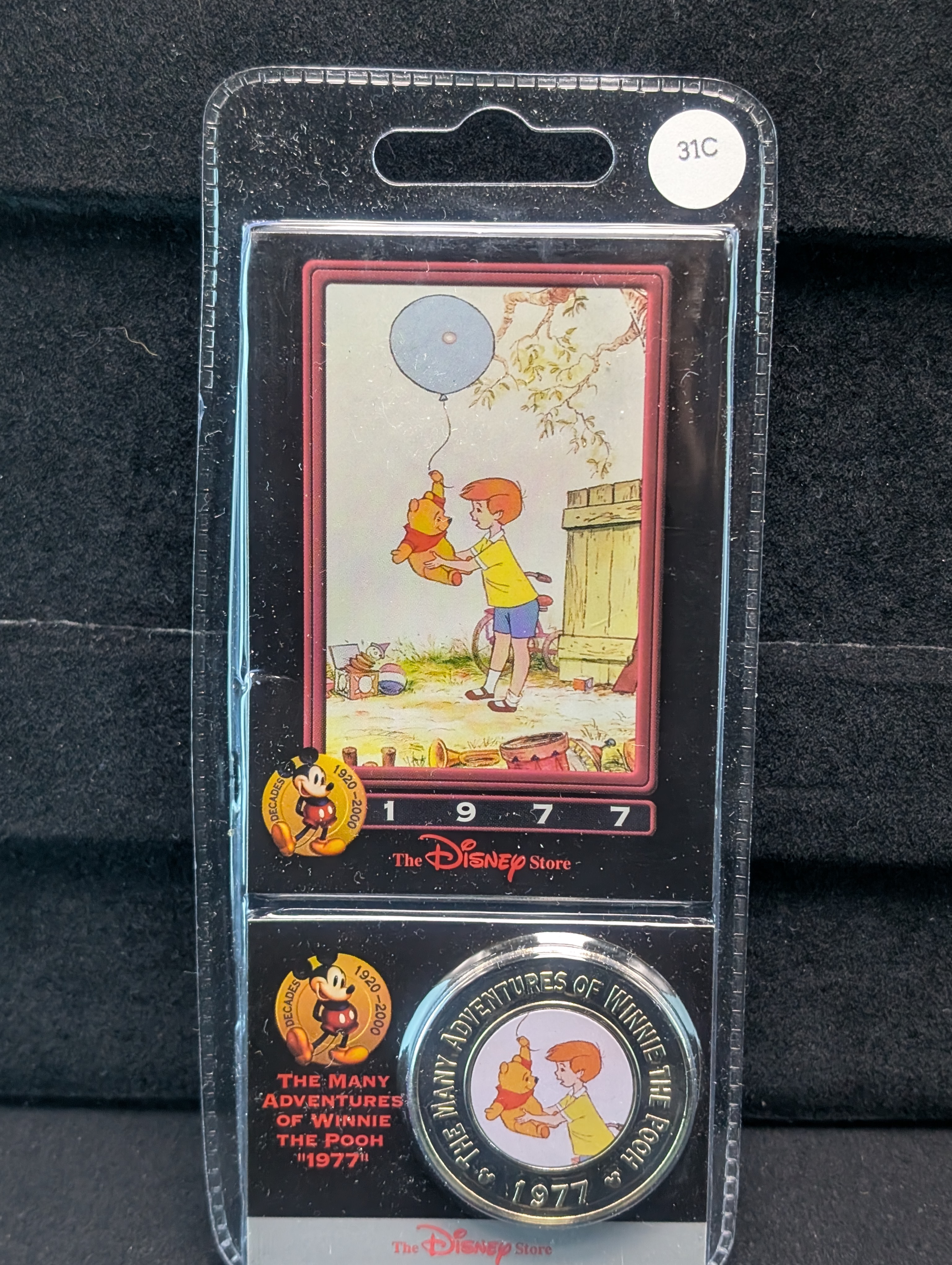 Disney's, WINNIE THE POOH, 1977-Hard to Find, Brand new in Plastic Case