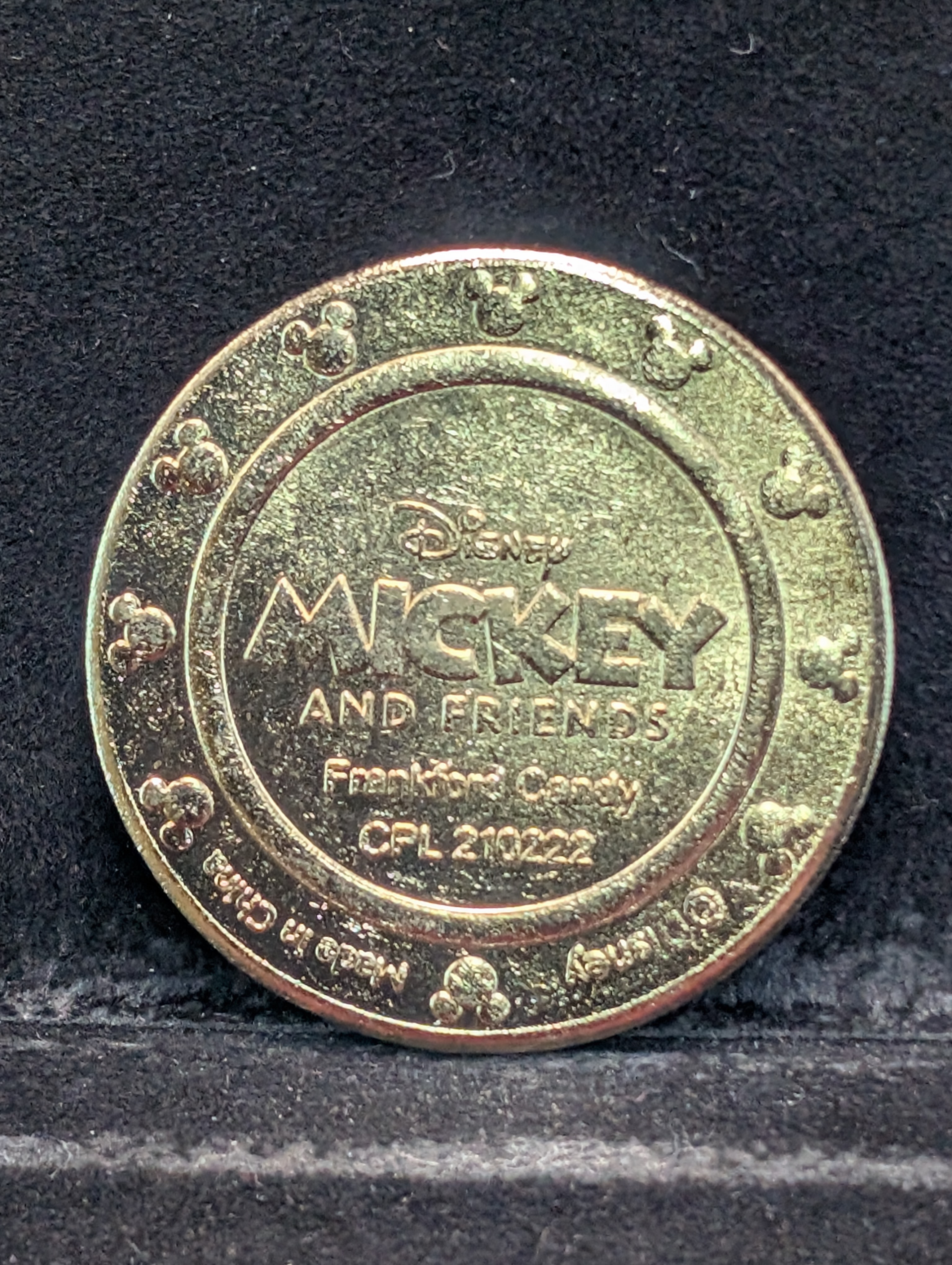Disney Decade Token, DAISY DUCK (From Mickey & Friends Series)