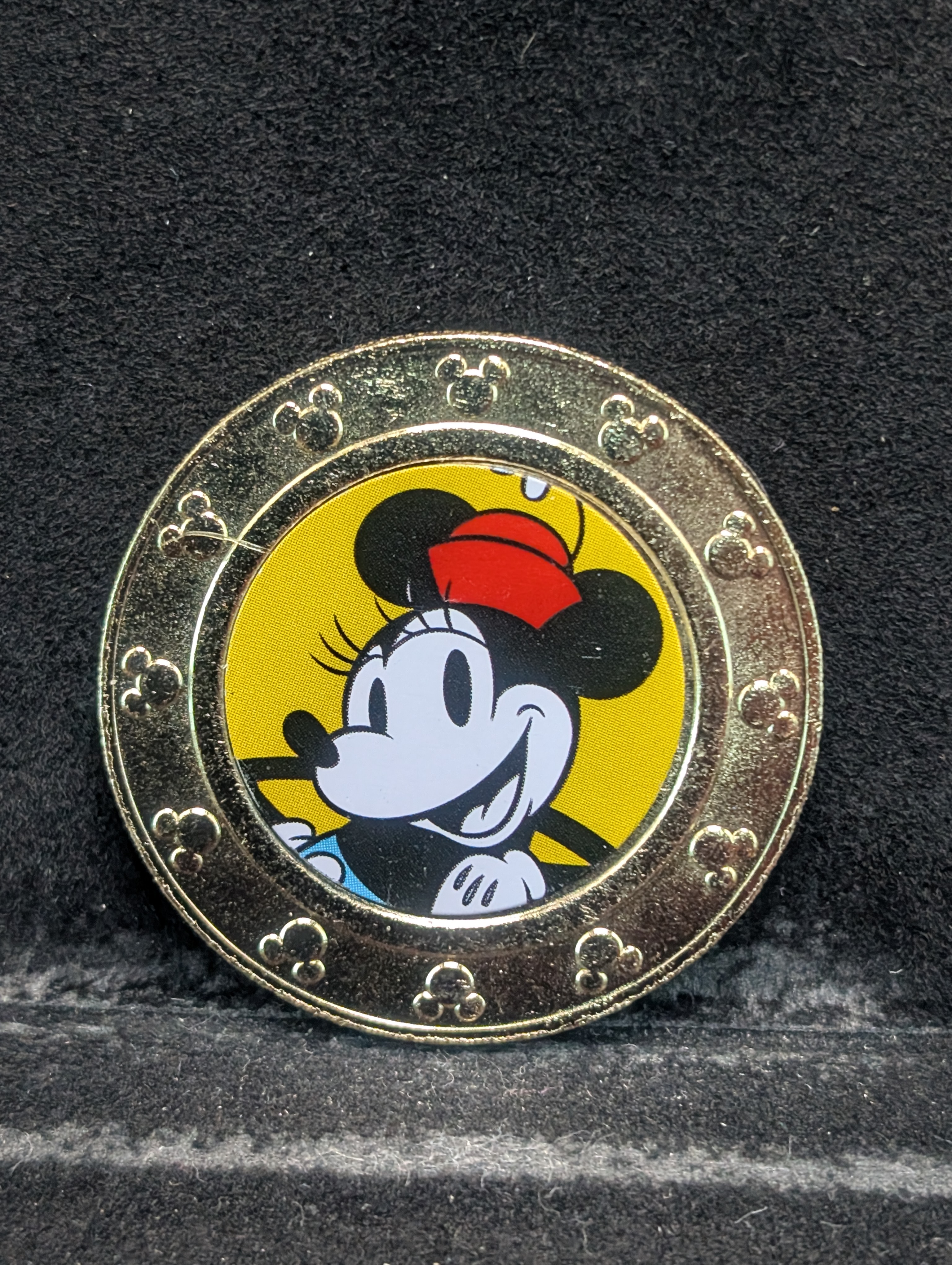 Disney Decade Token, MINNIE MOUSE (From Mickey & Friends Series)