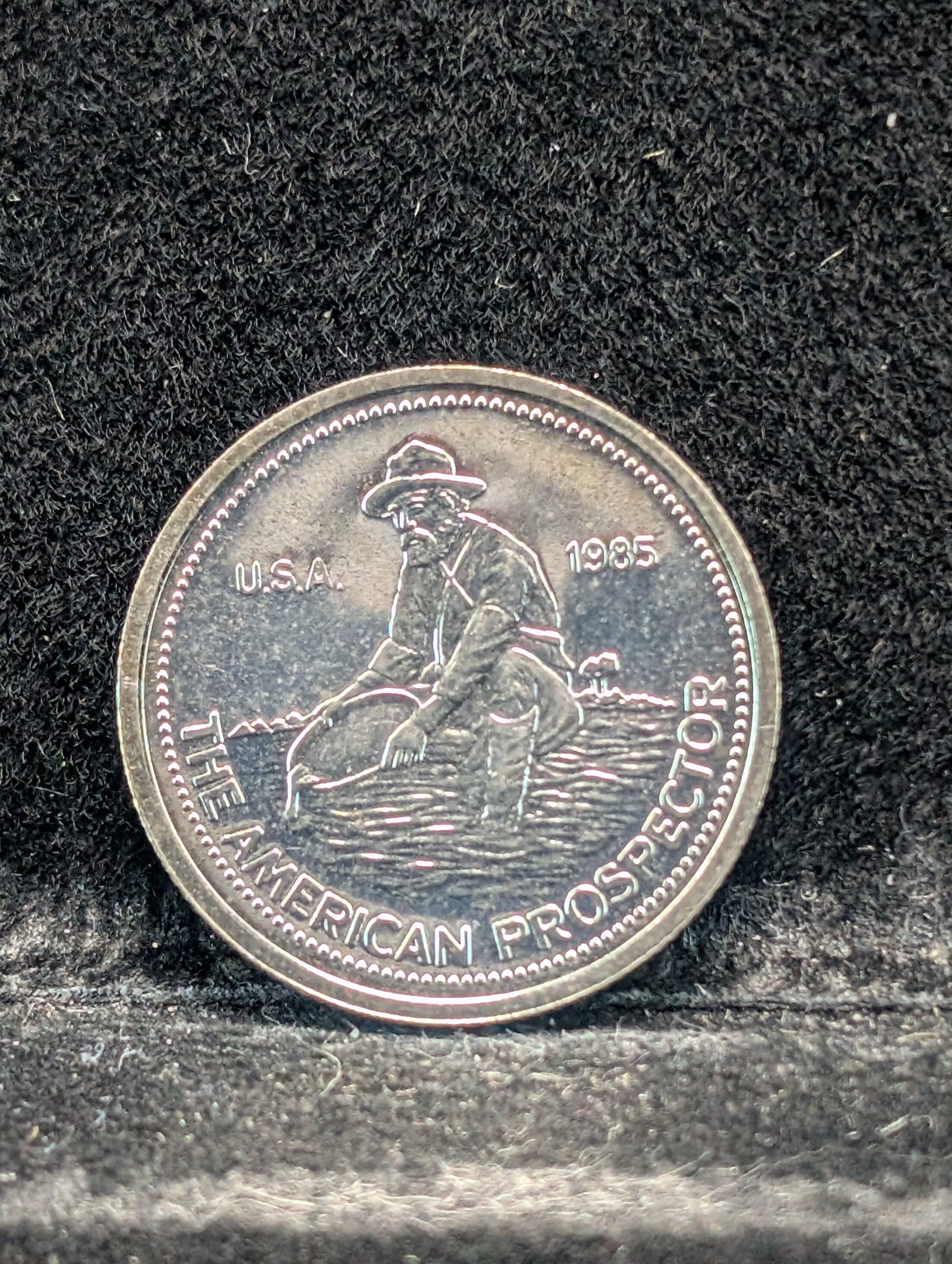 1985 Silver Round, 1/10 Troy Ounce, .999 Fine Silver