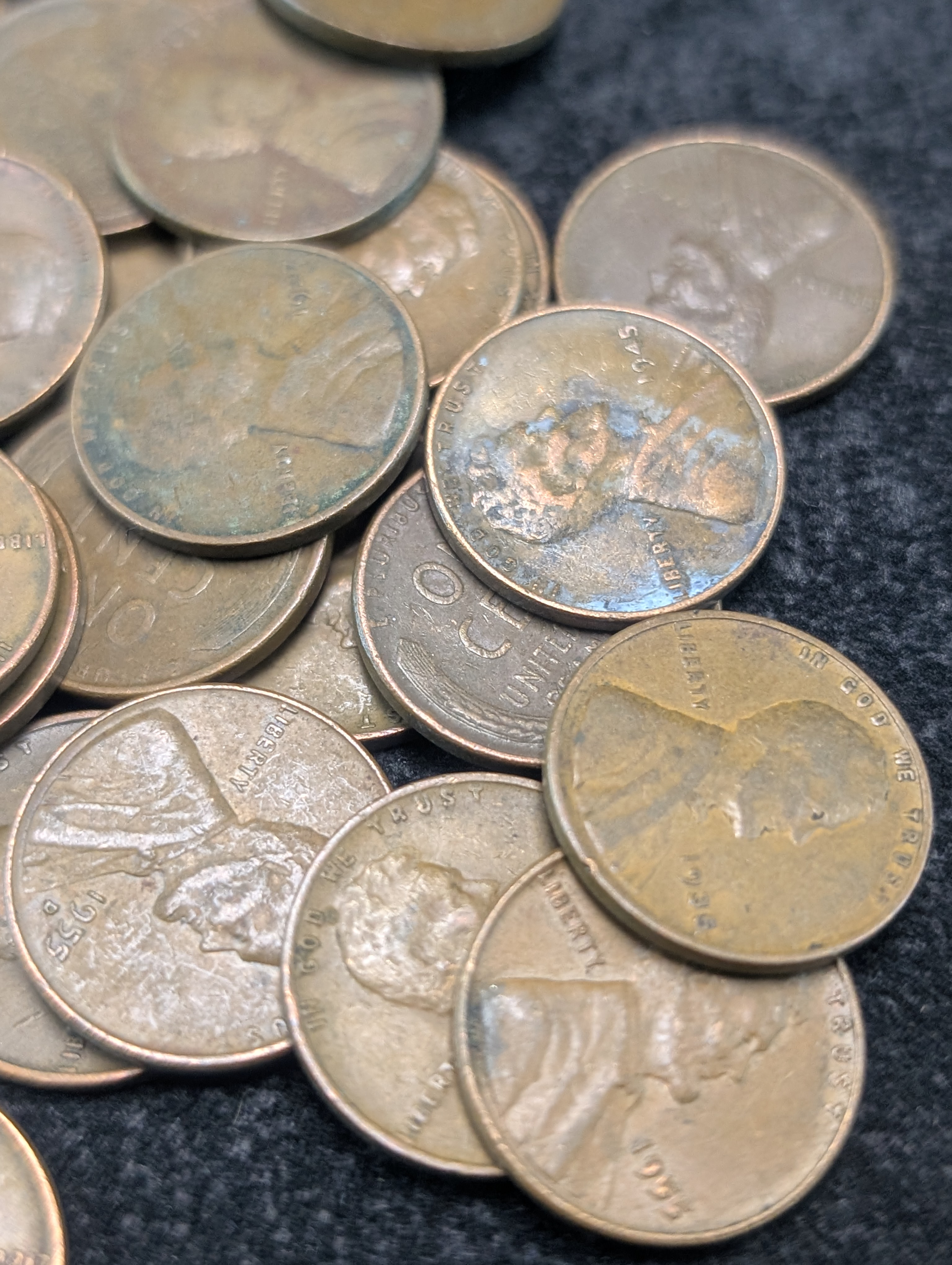 (50) Assorted Unsearched Lincoln Wheat Cents