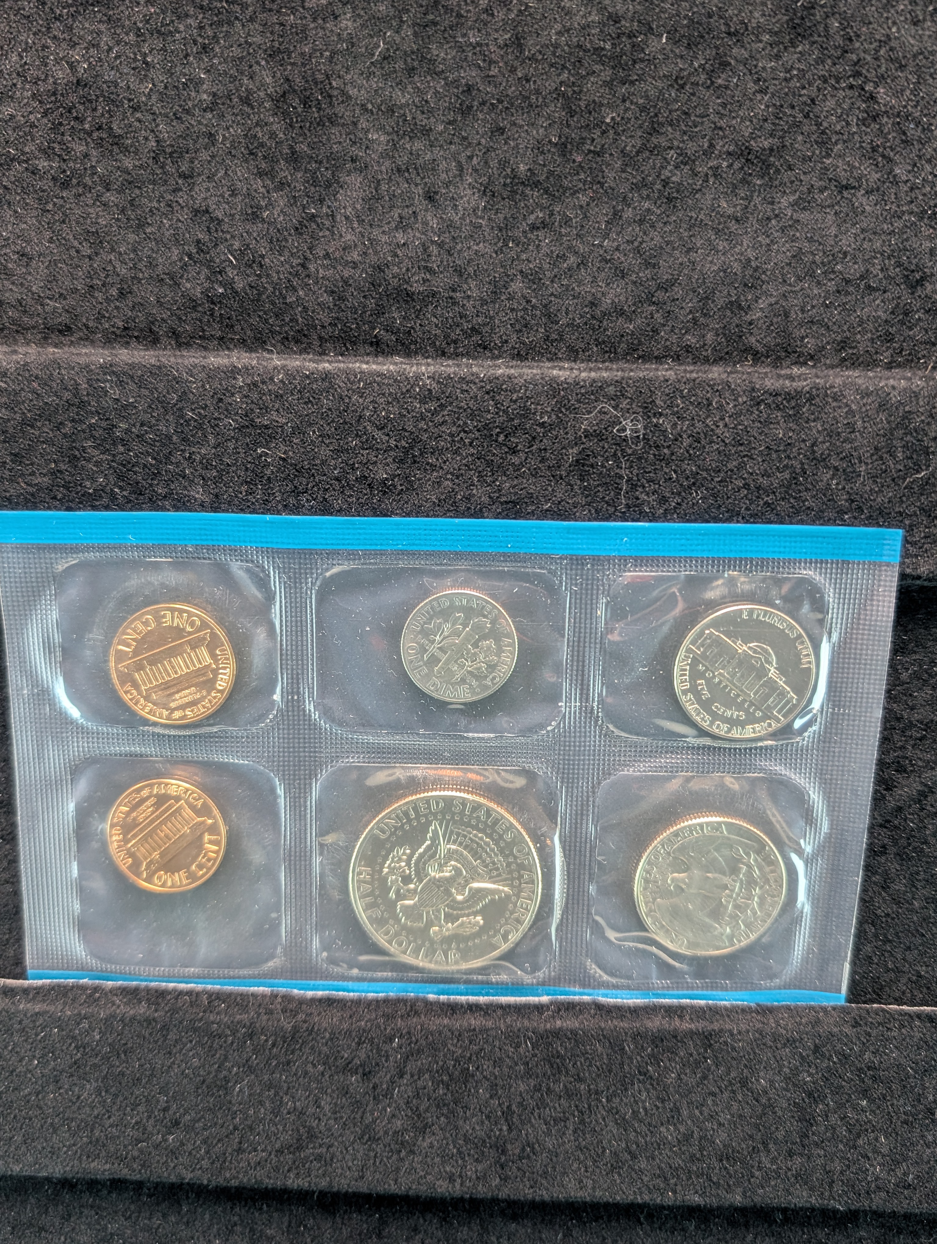 1972-P&D Unc. U.S. Mint Set and 1972-S Lincoln Cent