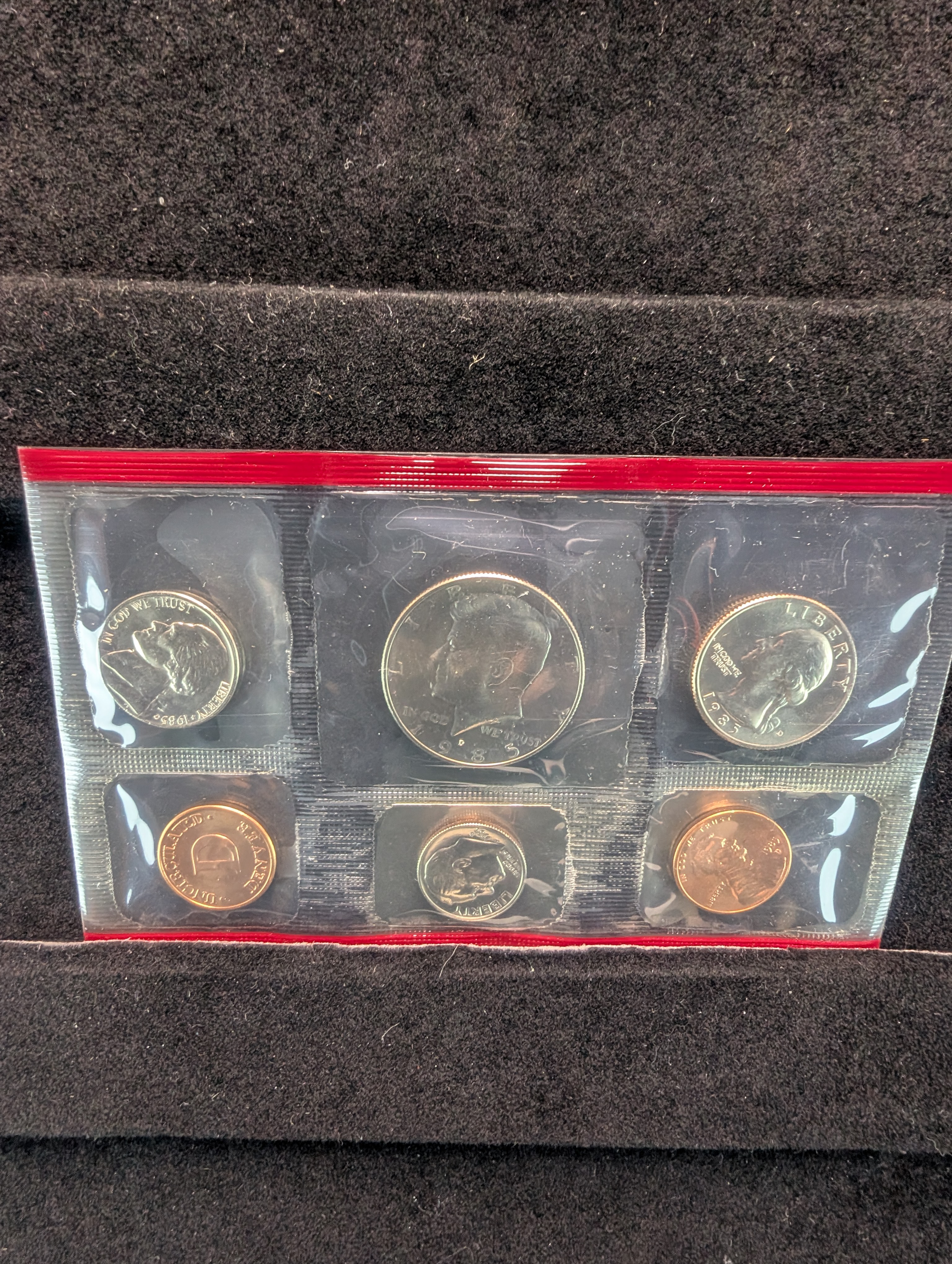 1985-P&D Unc. U.S. Mint Set in OGP w/ COA