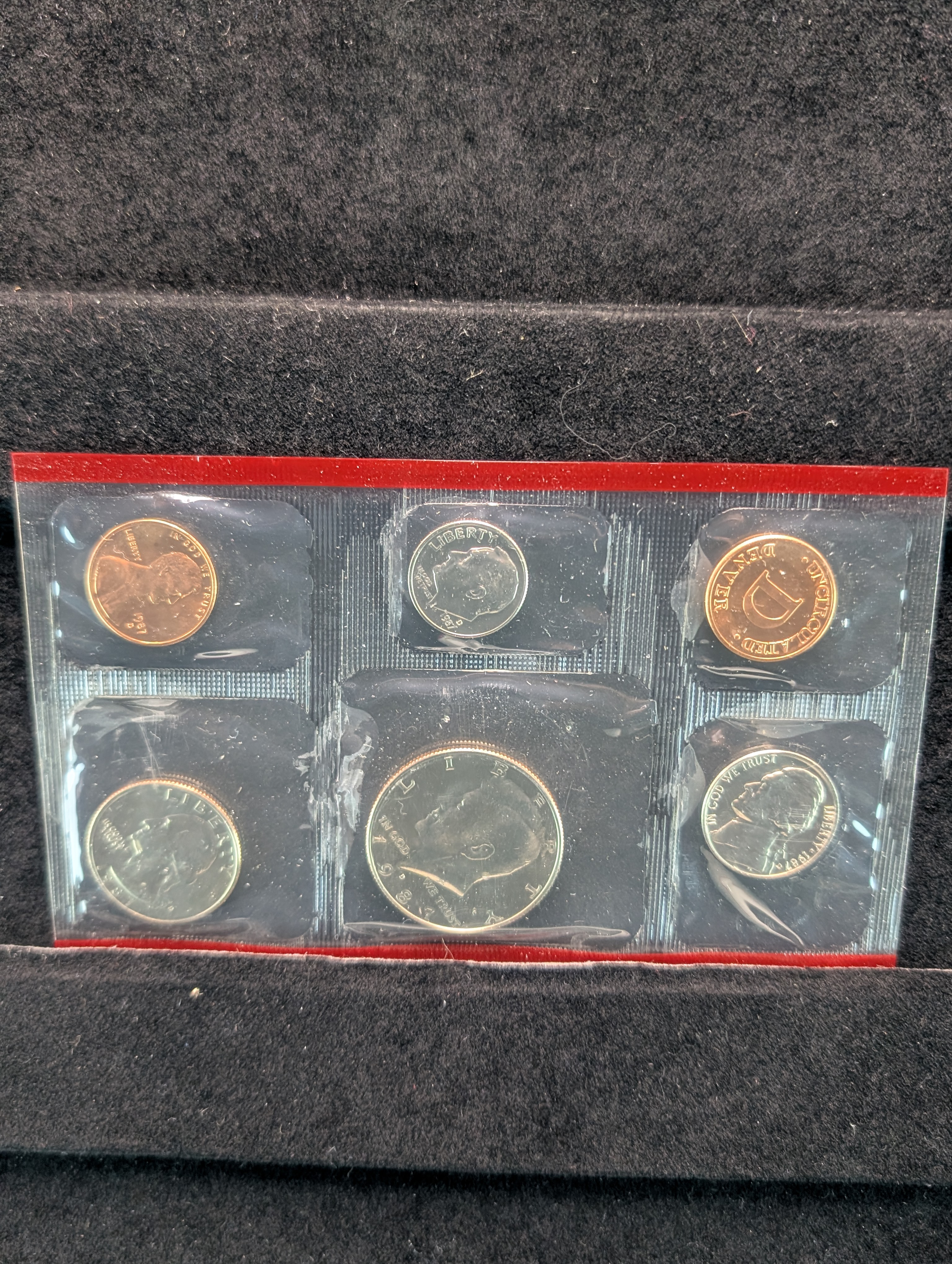1987-P&D Unc. U.S. Mint Set in OGP w/ COA