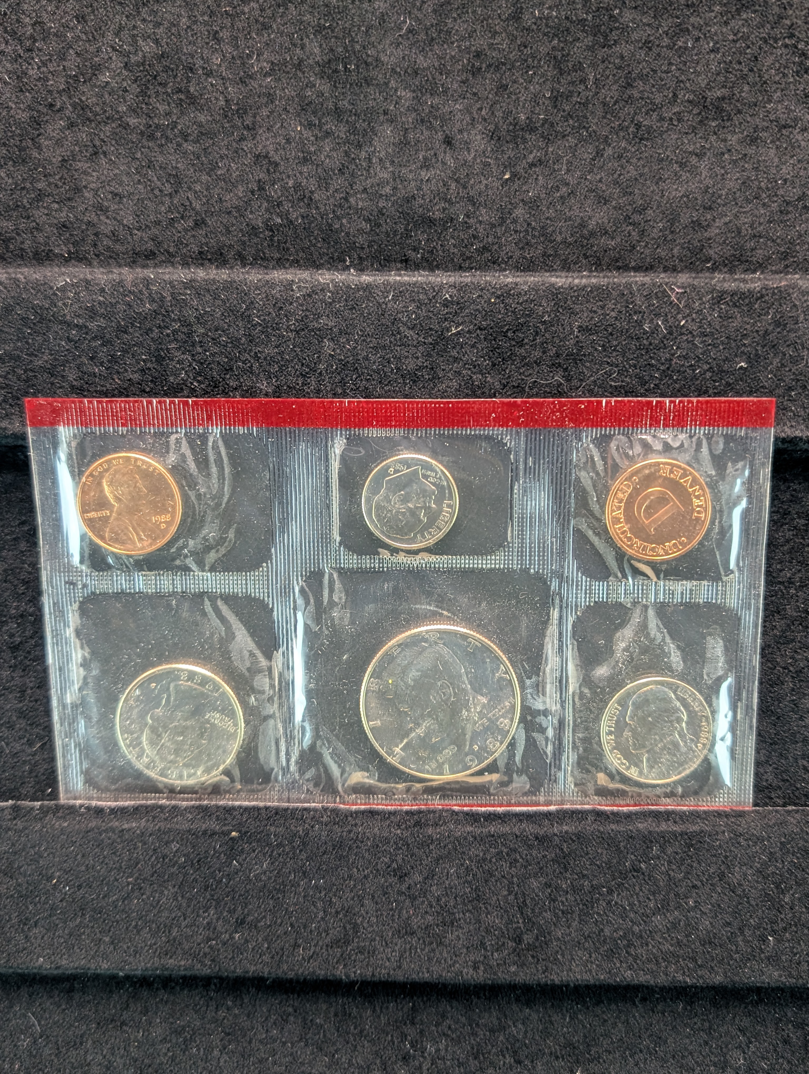1988-P&D Unc. U.S. Mint Set in OGP w/ COA
