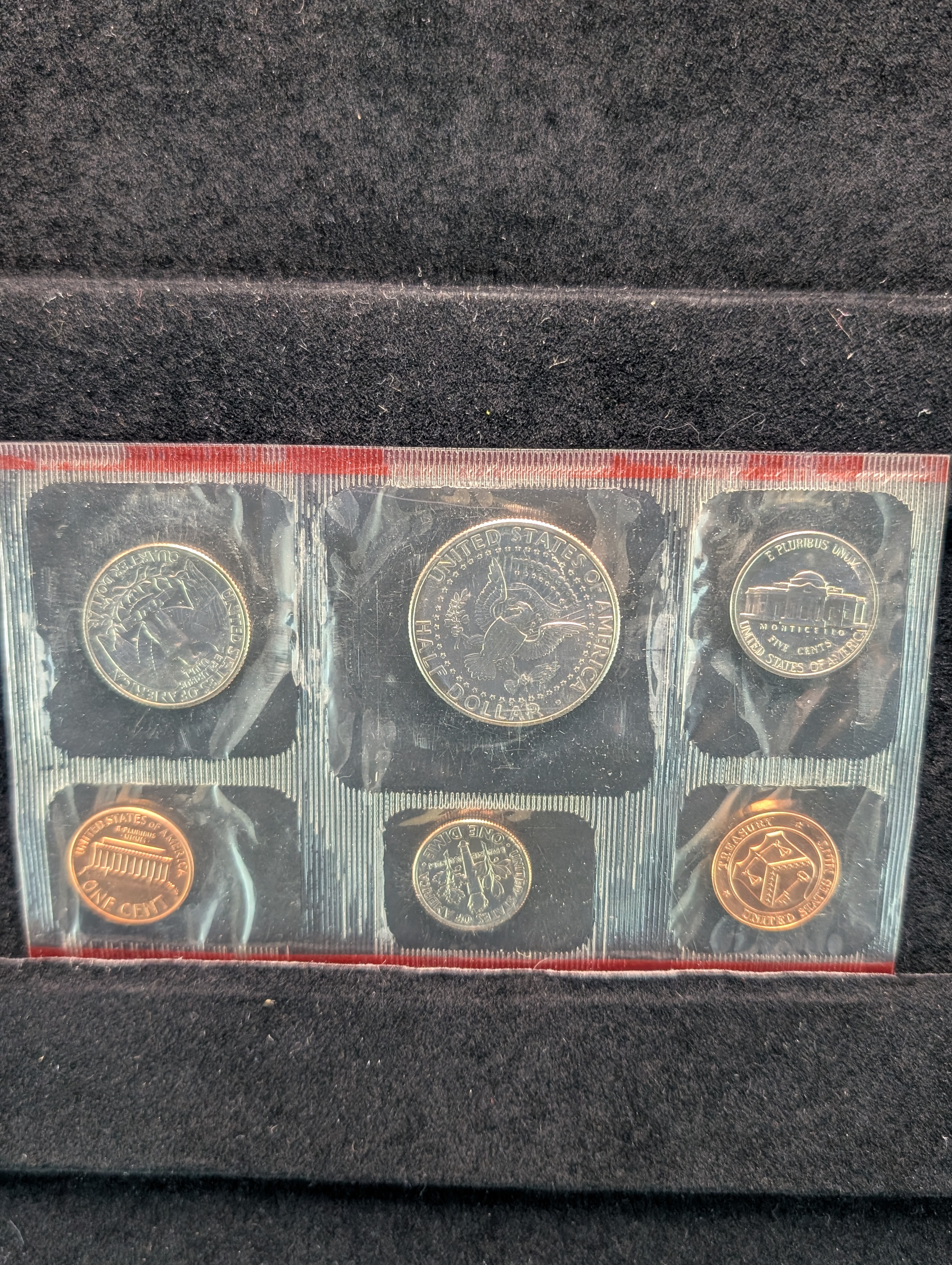 1988-P&D Unc. U.S. Mint Set in OGP w/ COA