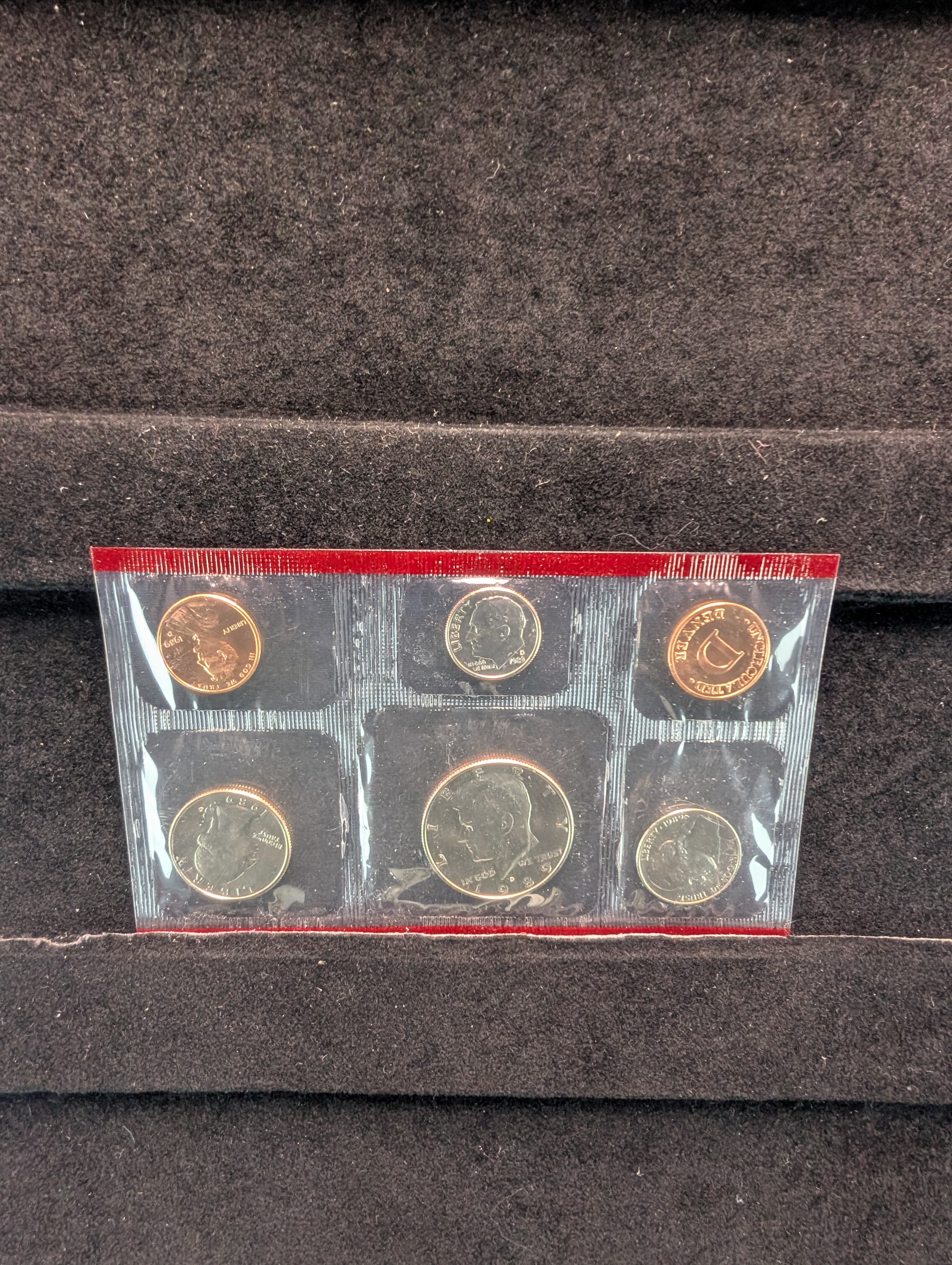 1989-P&D Unc. U.S. Mint Set in OGP w/ COA