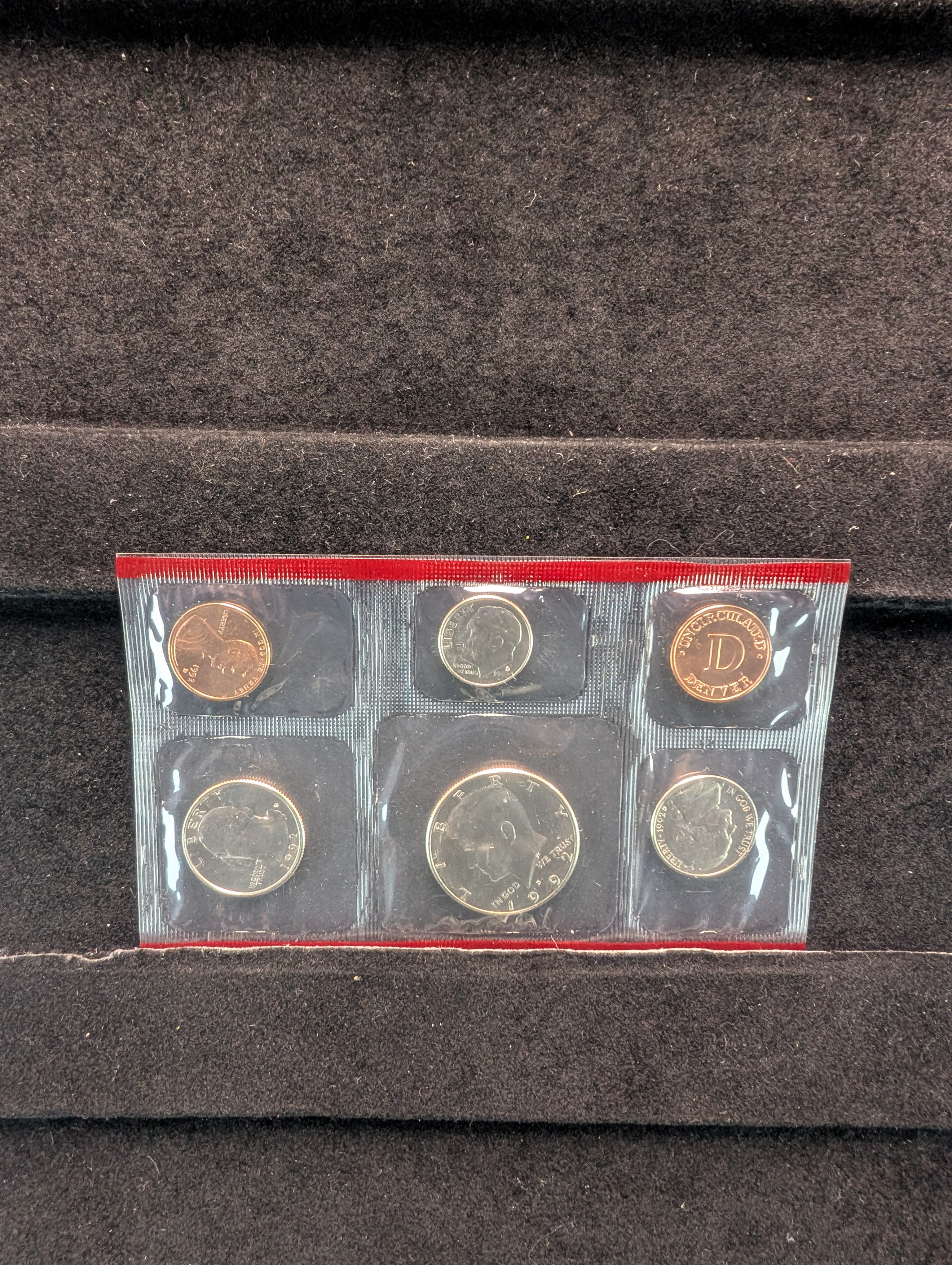1992-P&D Unc. U.S. Mint Set in OGP w/ COA