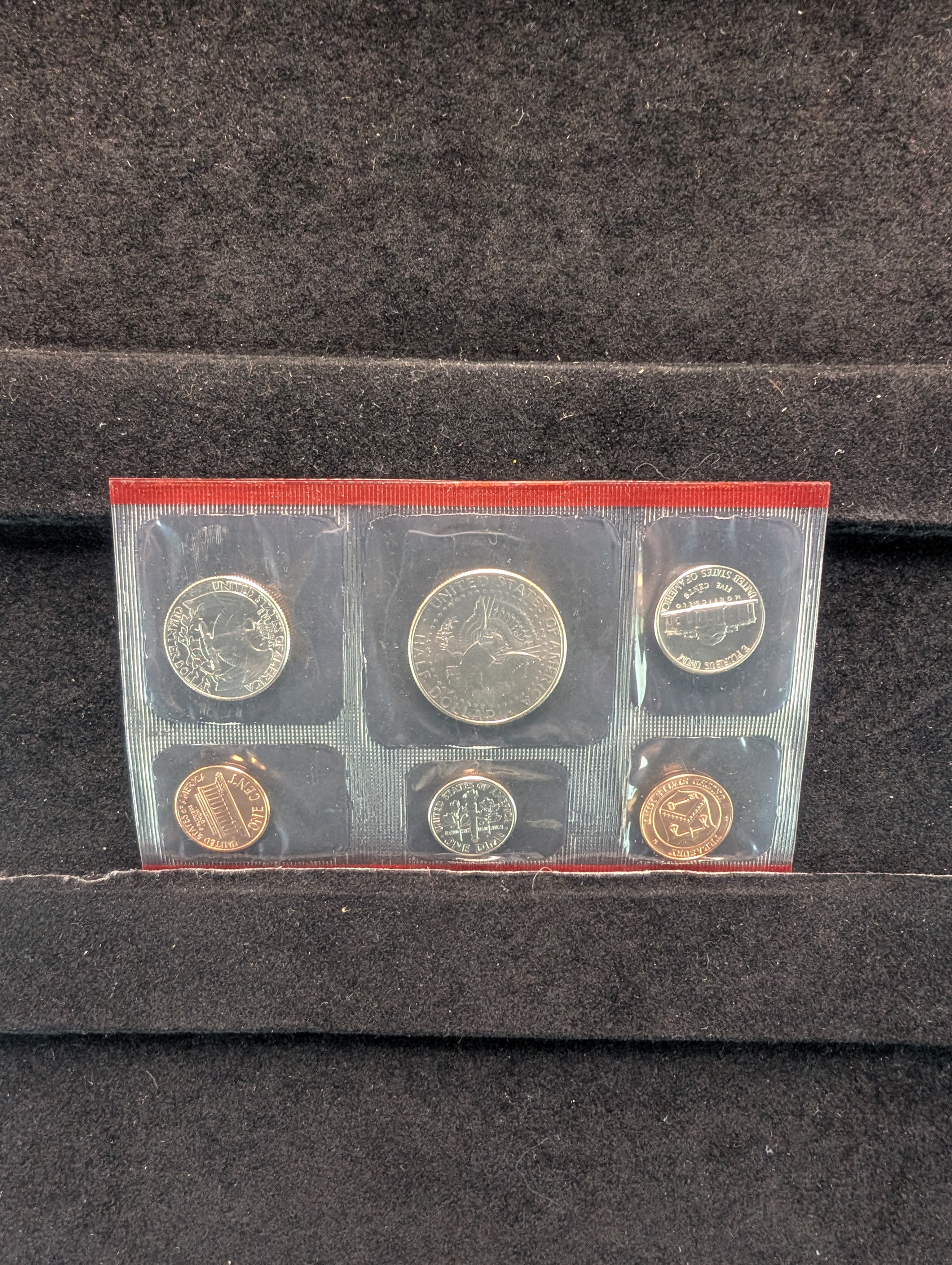 1992-P&D Unc. U.S. Mint Set in OGP w/ COA