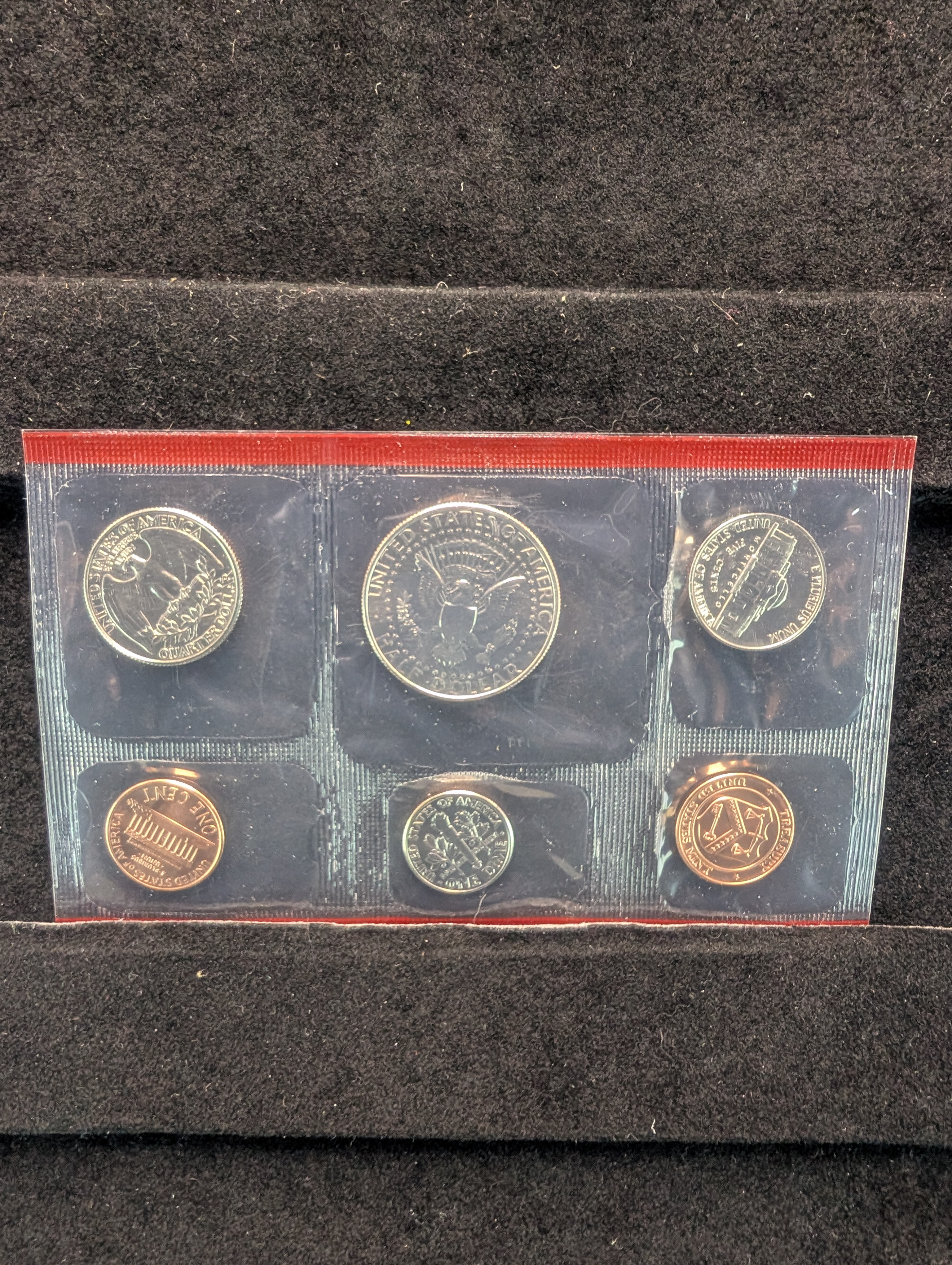 1997-P&D Unc. U.S. Mint Set in OGP w/ COA
