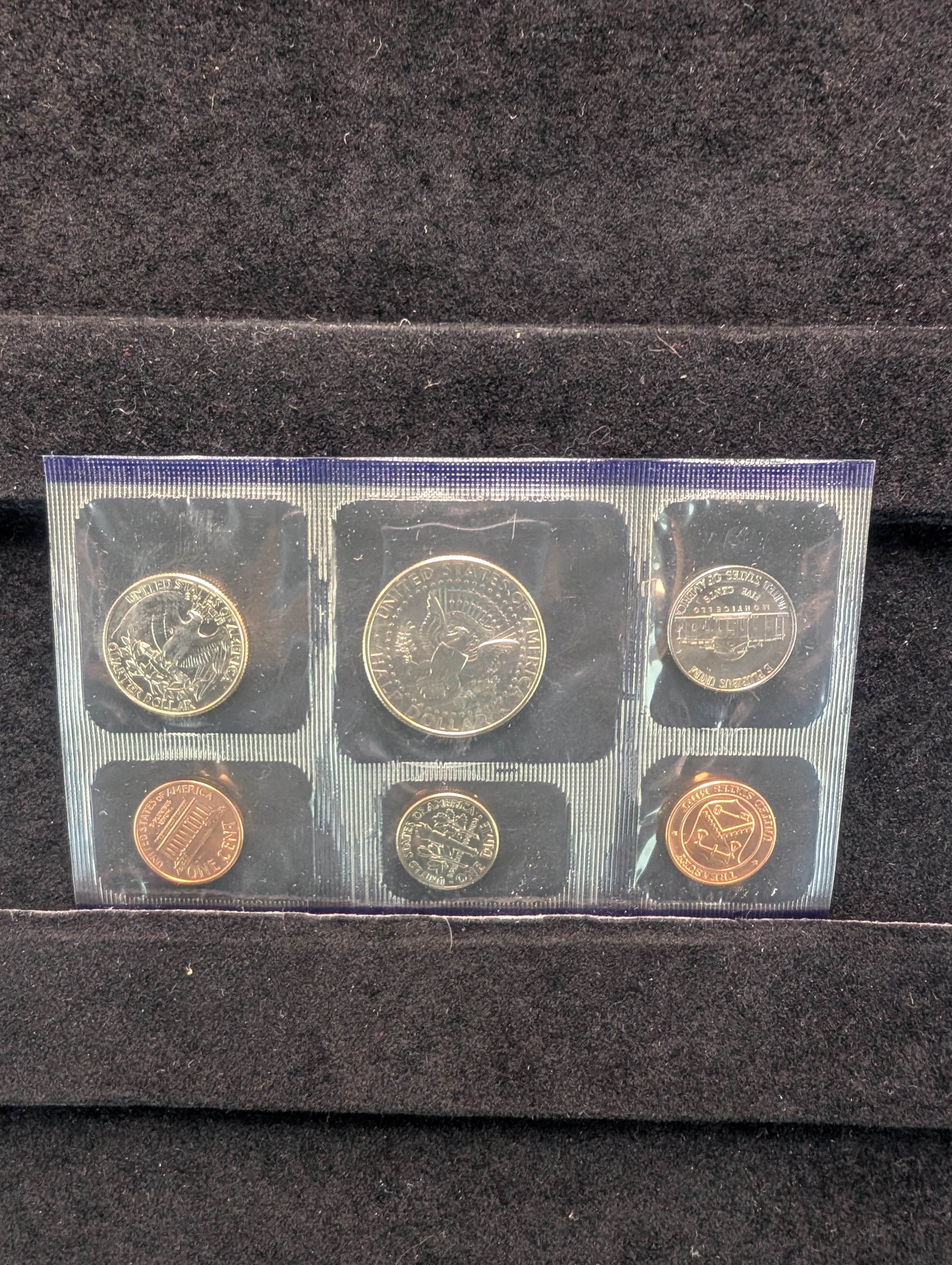 1998-P&D Unc. U.S. Mint Set in OGP w/ COA