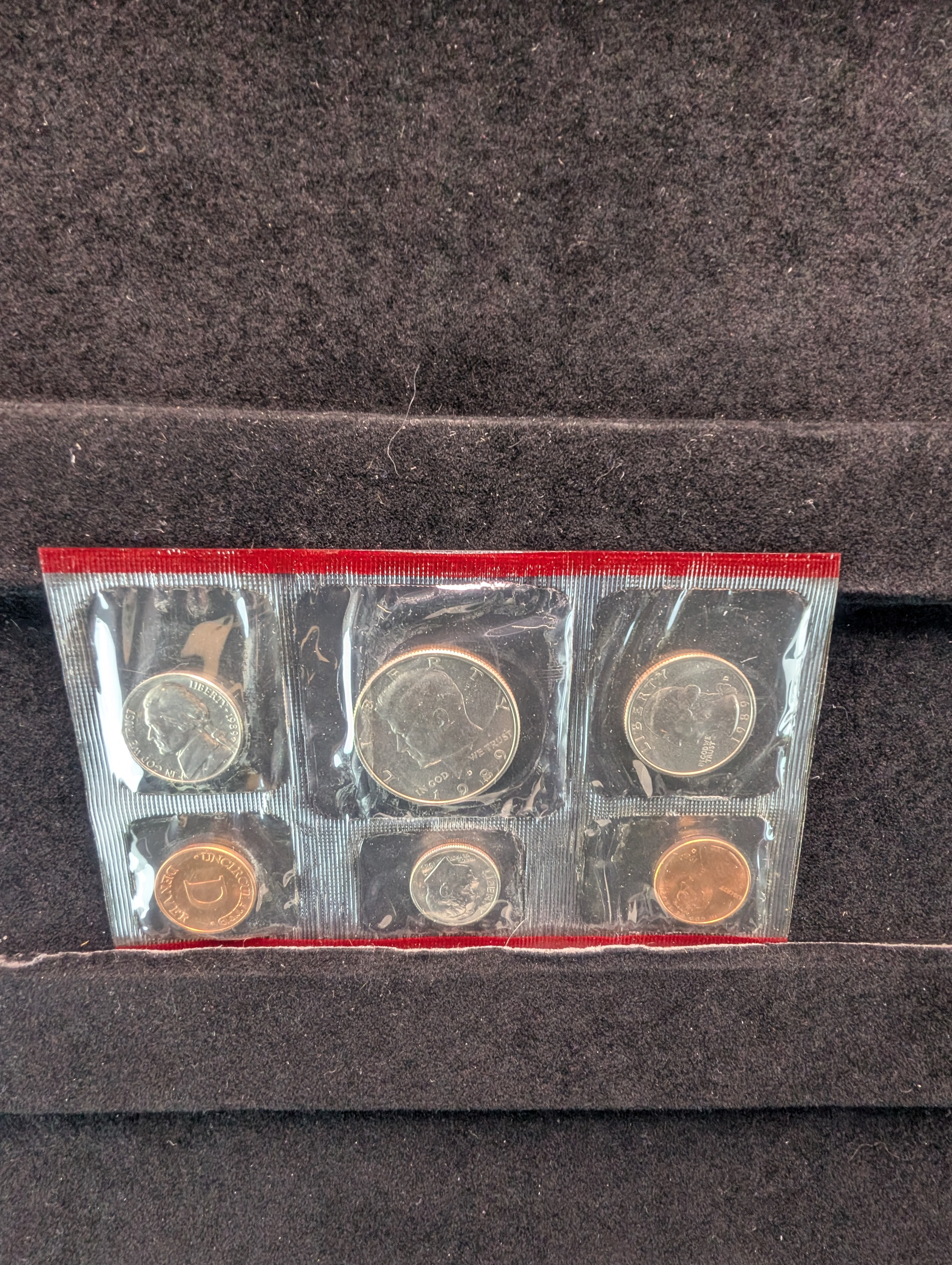 1989 P&D U.S. Uncirculated Mint Coin Set In OGP w/COA