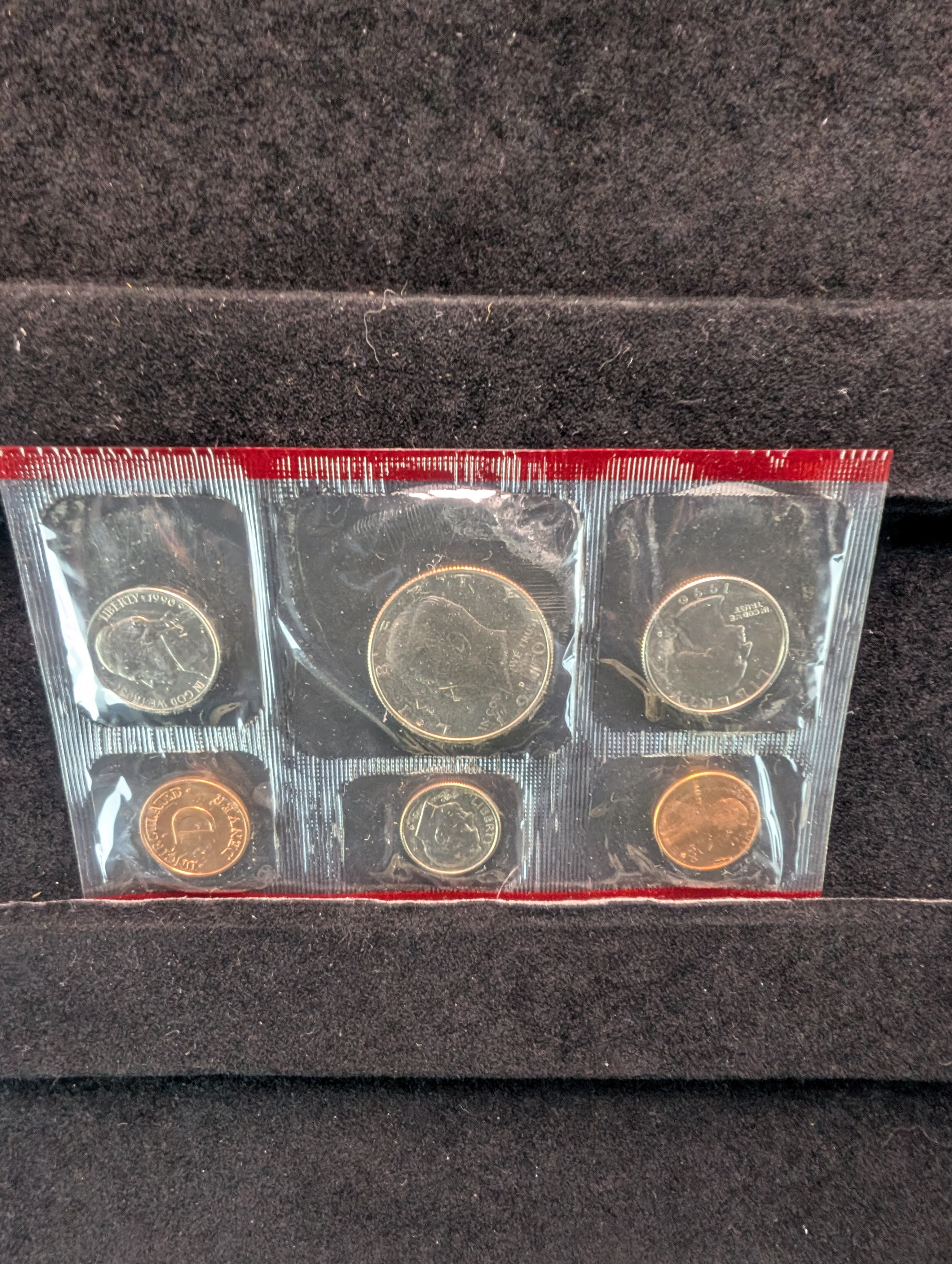 1990 P&D U.S. Uncirculated Mint Coin Set In OGP w/COA