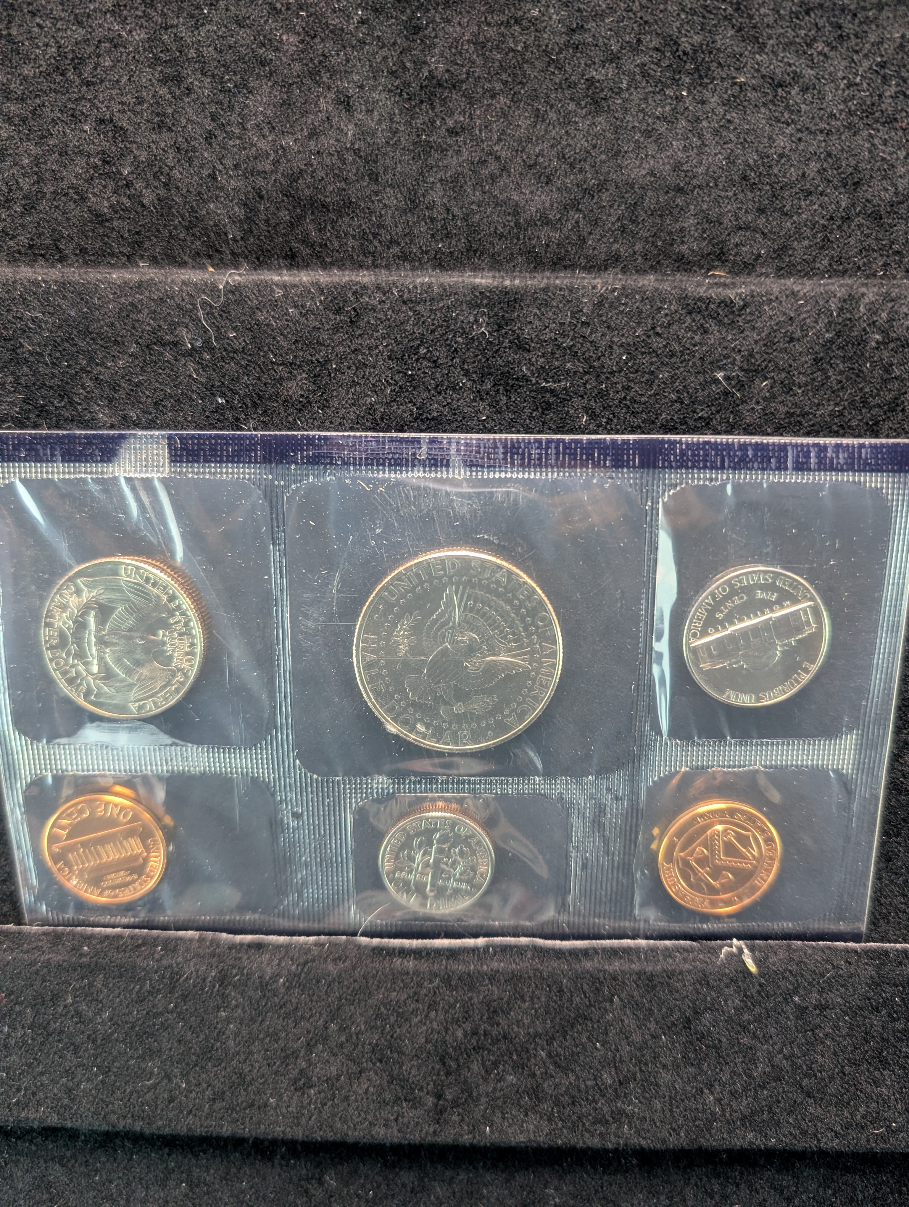 1992 P&D U.S. Uncirculated Mint Coin Set In OGP w/COA