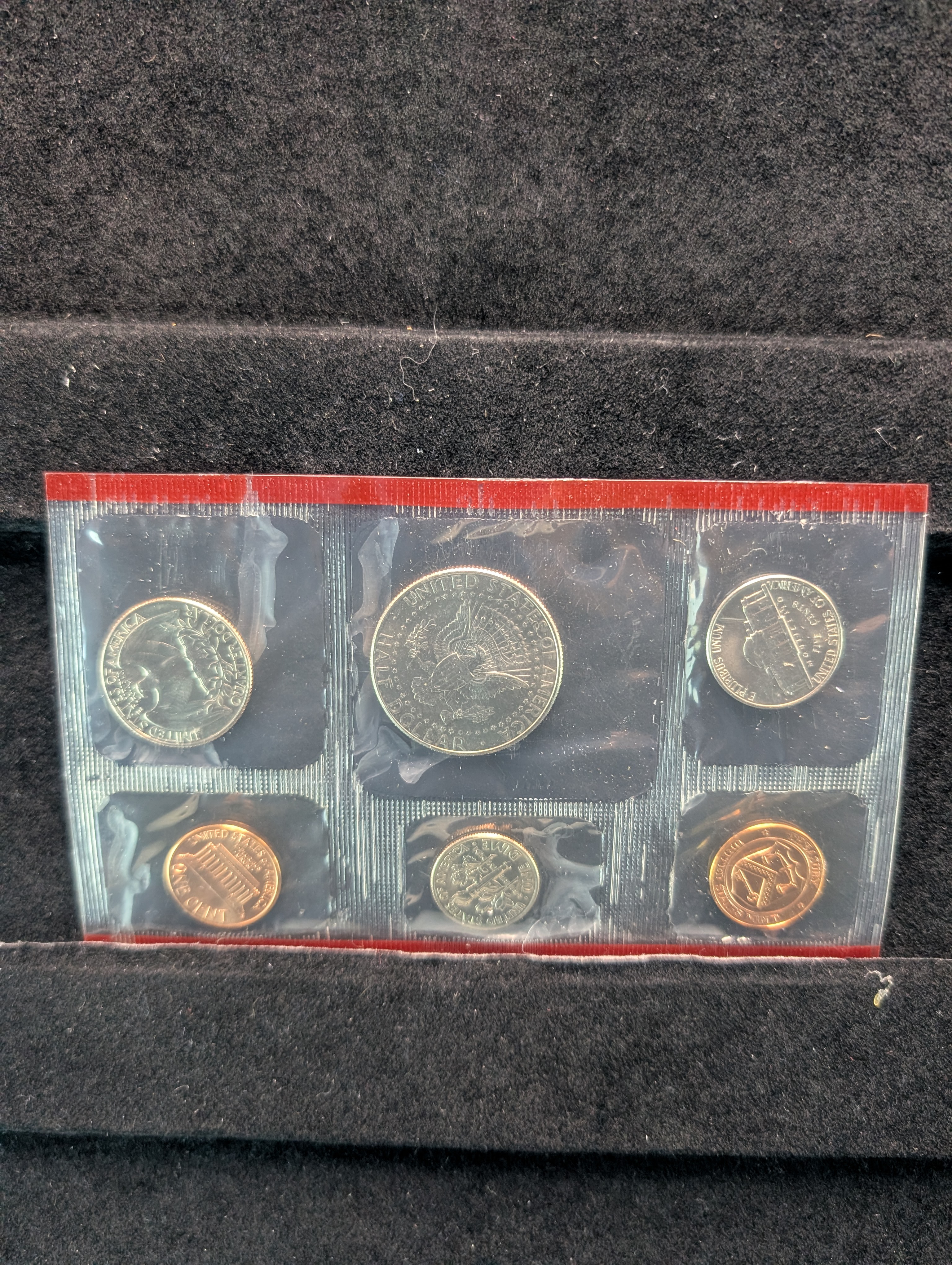 1992 P&D U.S. Uncirculated Mint Coin Set In OGP w/COA