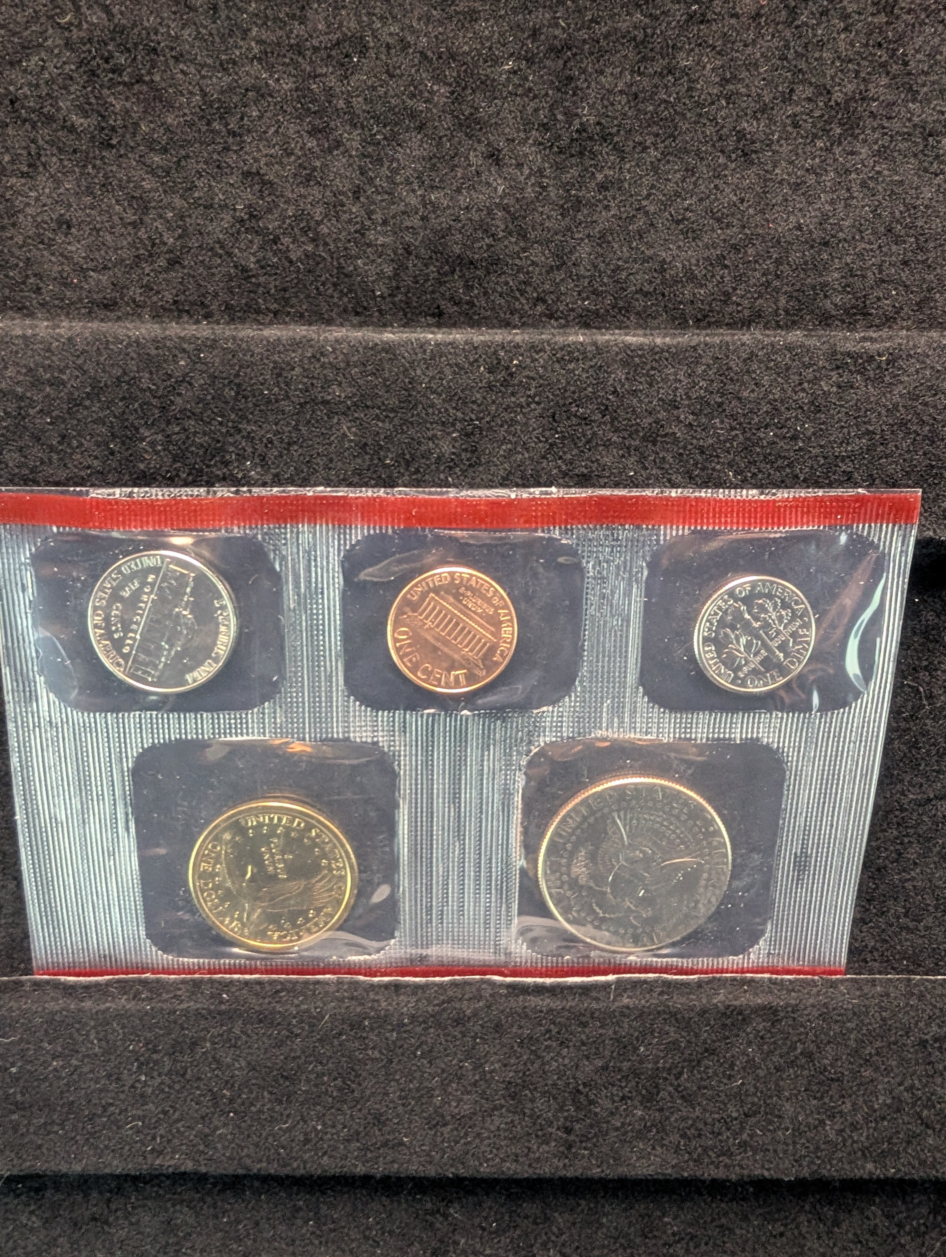 2000-D U.S. Uncirculated Mint Coin Set with State Quarters In OGP w/ COA