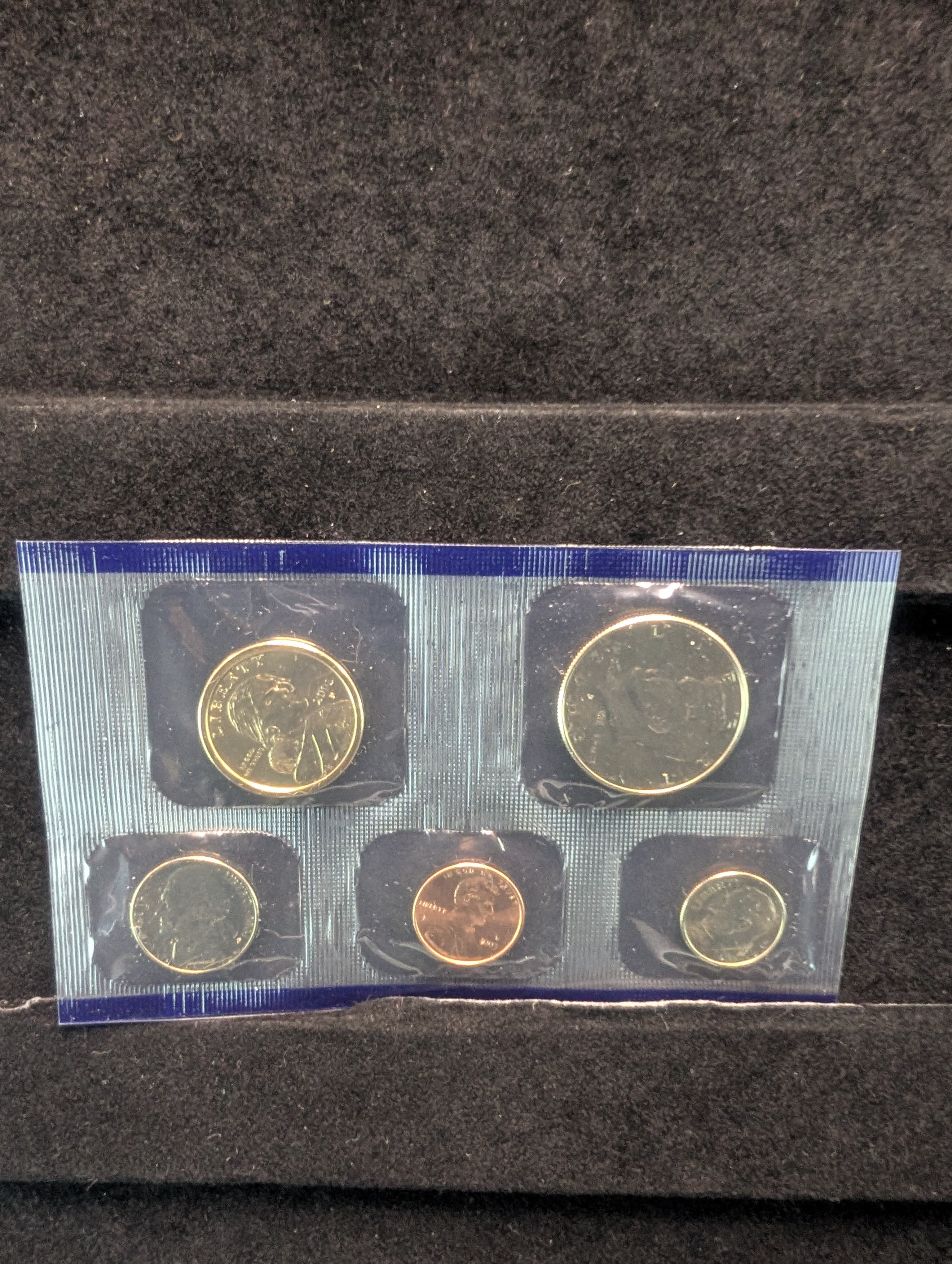 2003-P U.S. Uncirculated Mint Coin Set with State Quarters In OGP w/ COA - P Set Only