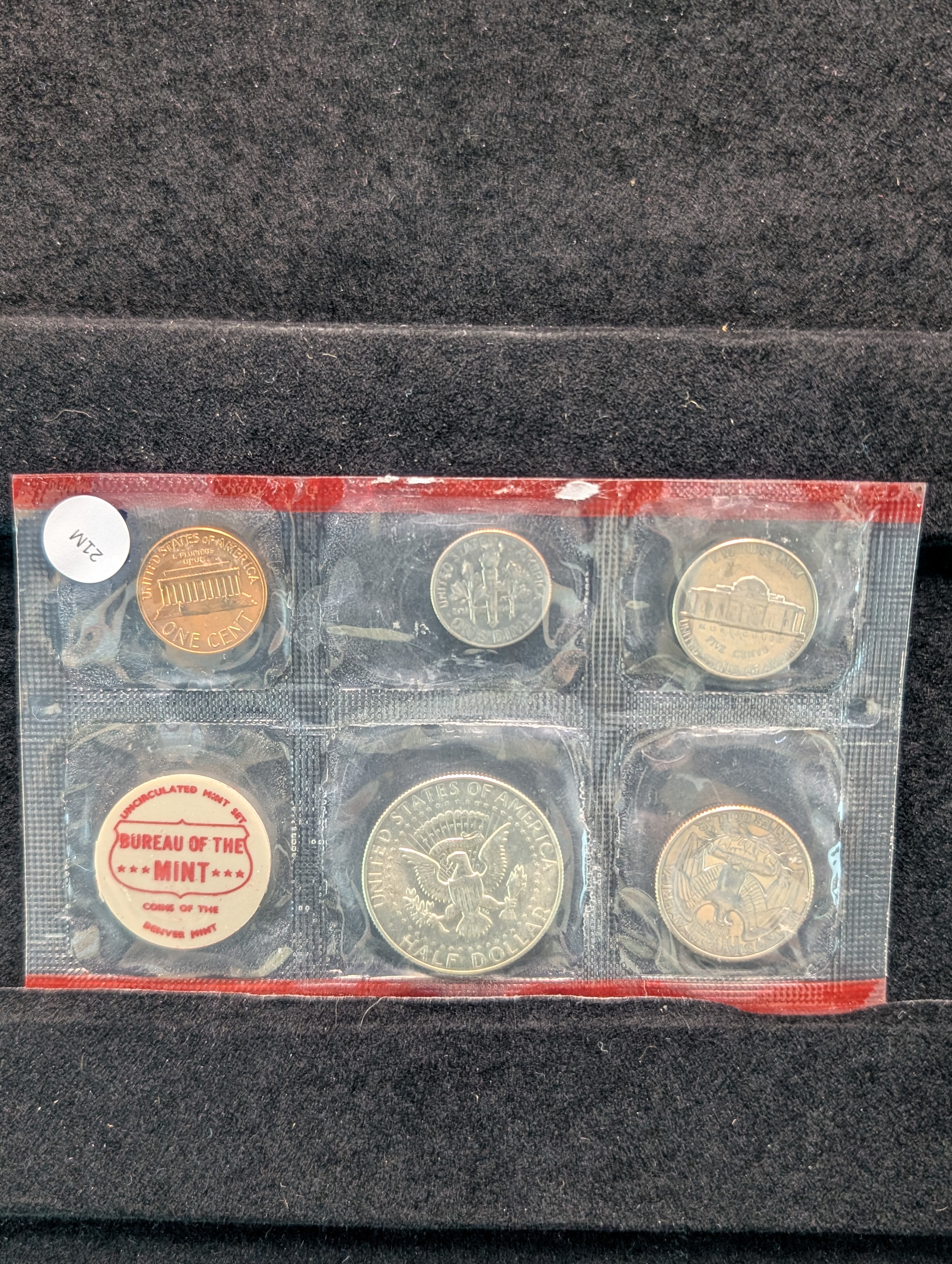 1970-D U.S. Uncirculated Mint Coin Set - D Set Only - Includes 40% Silver Kennedy Half Dollar