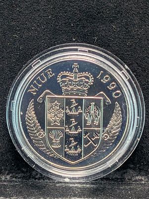 1990 Niue $5 General Dwight D. Eisenhower Coin Condition PLEASE NOTE Some coins may have a 